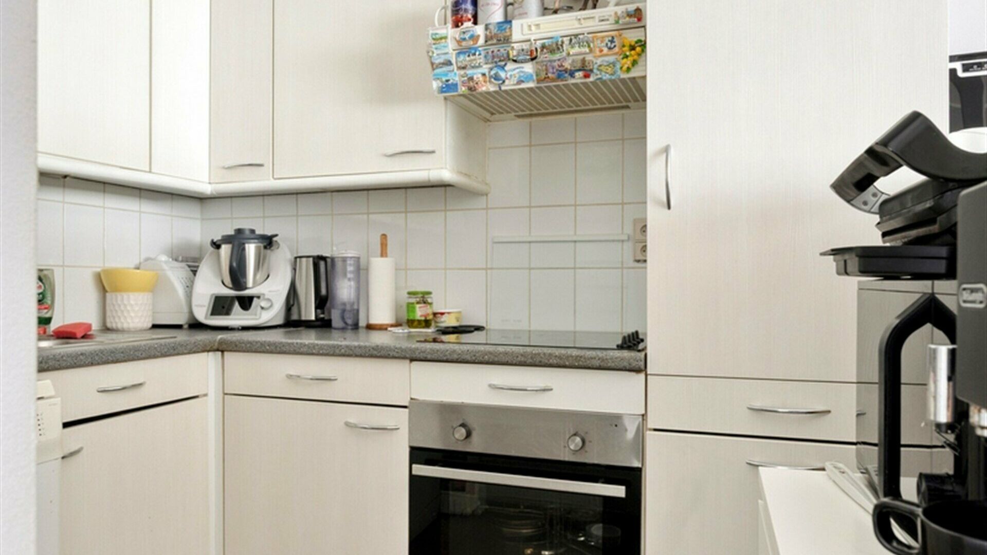 Appartementsgebouw te koop in MEERBEEK