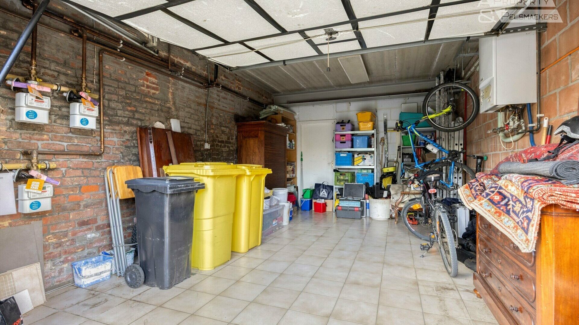 Appartementsgebouw te koop in MEERBEEK