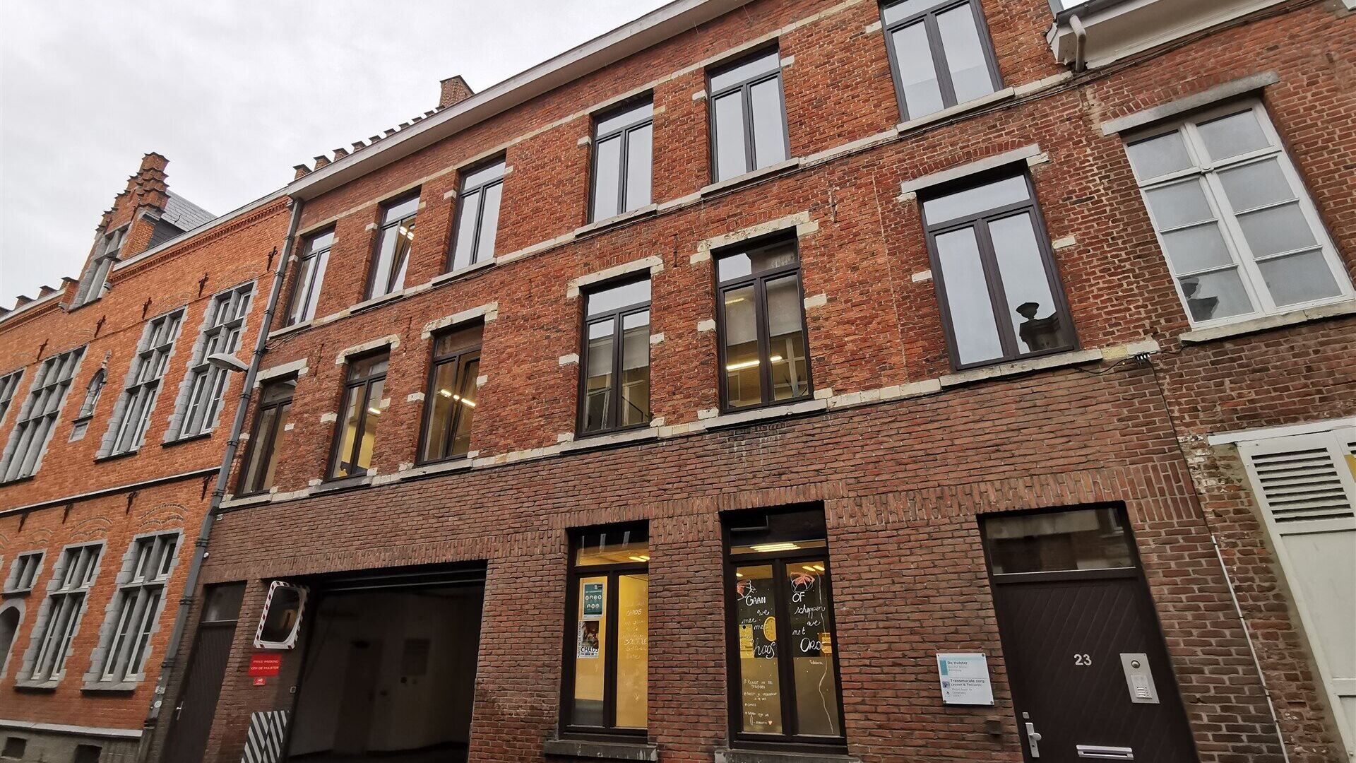 Bureelgebouw te koop in LEUVEN