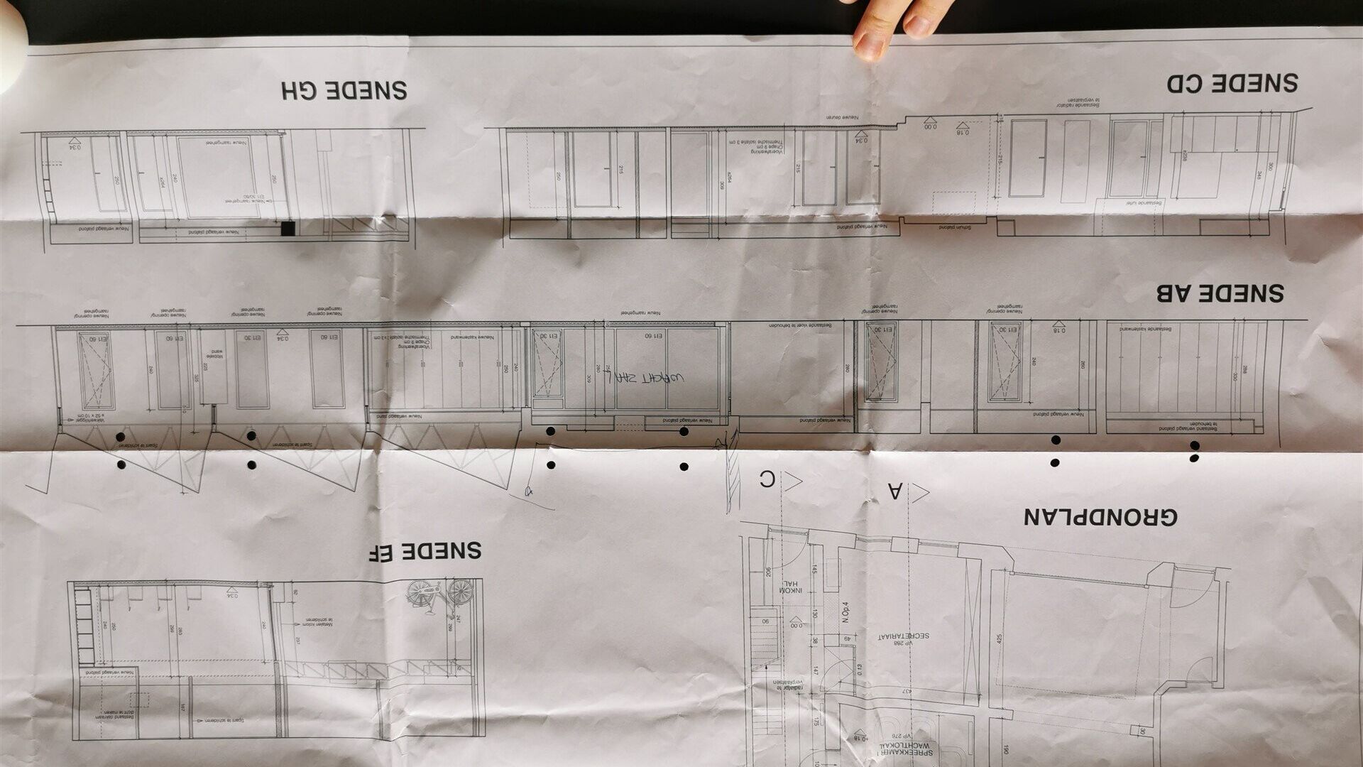 Bureelgebouw te koop in LEUVEN