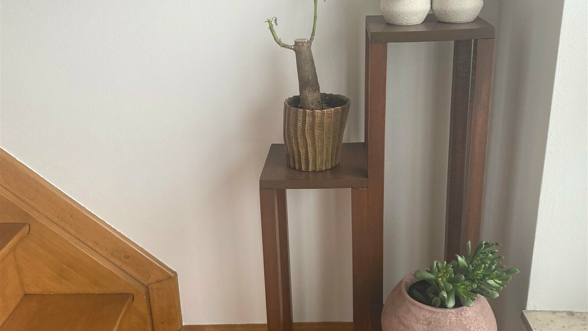 Call floor for rent in EVERBERG