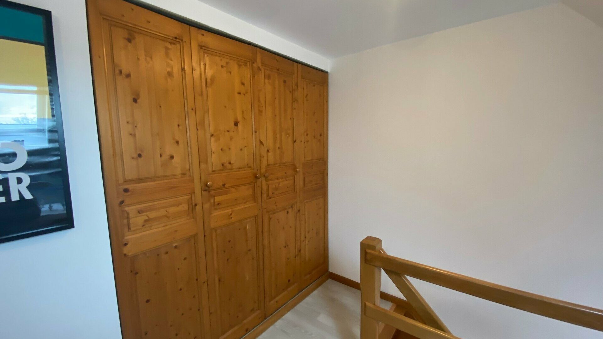 Call floor for rent in EVERBERG