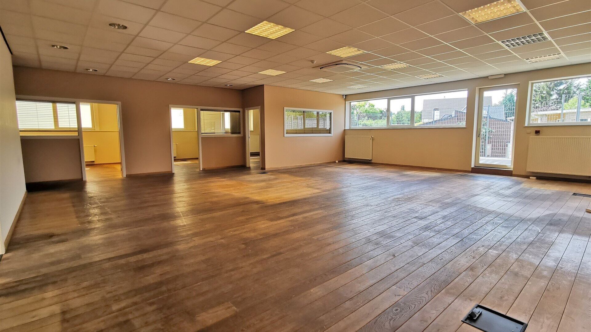 Commerce &agrave; louer &agrave; HERENT