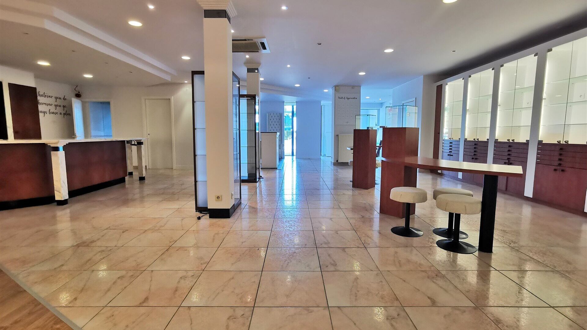 Commerce &agrave; louer &agrave; HERENT