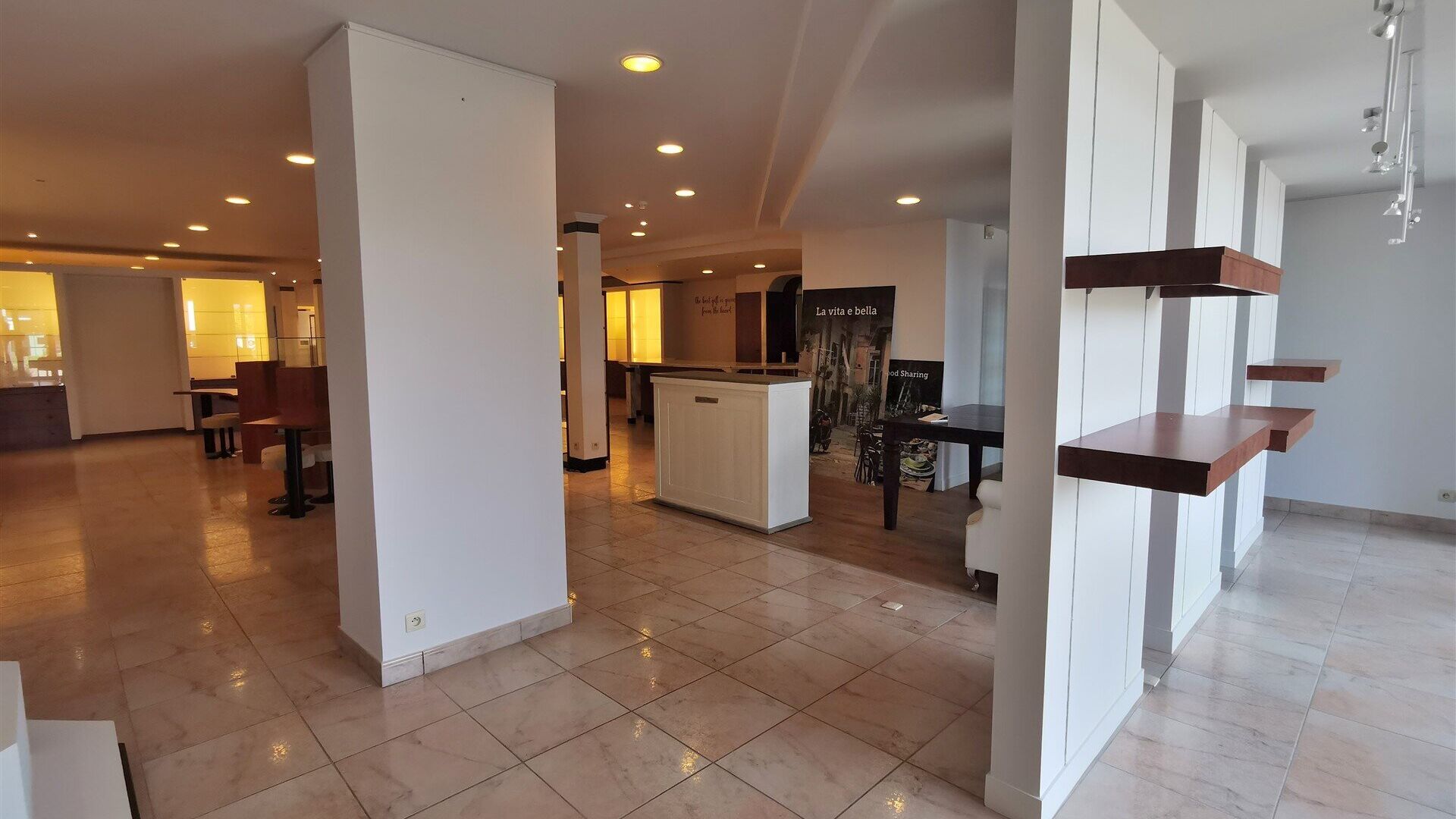 Commerce &agrave; louer &agrave; HERENT