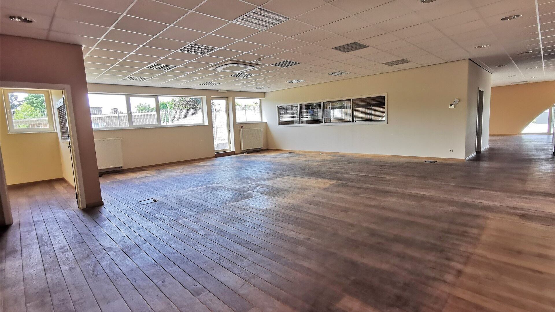 Commerce &agrave; louer &agrave; HERENT