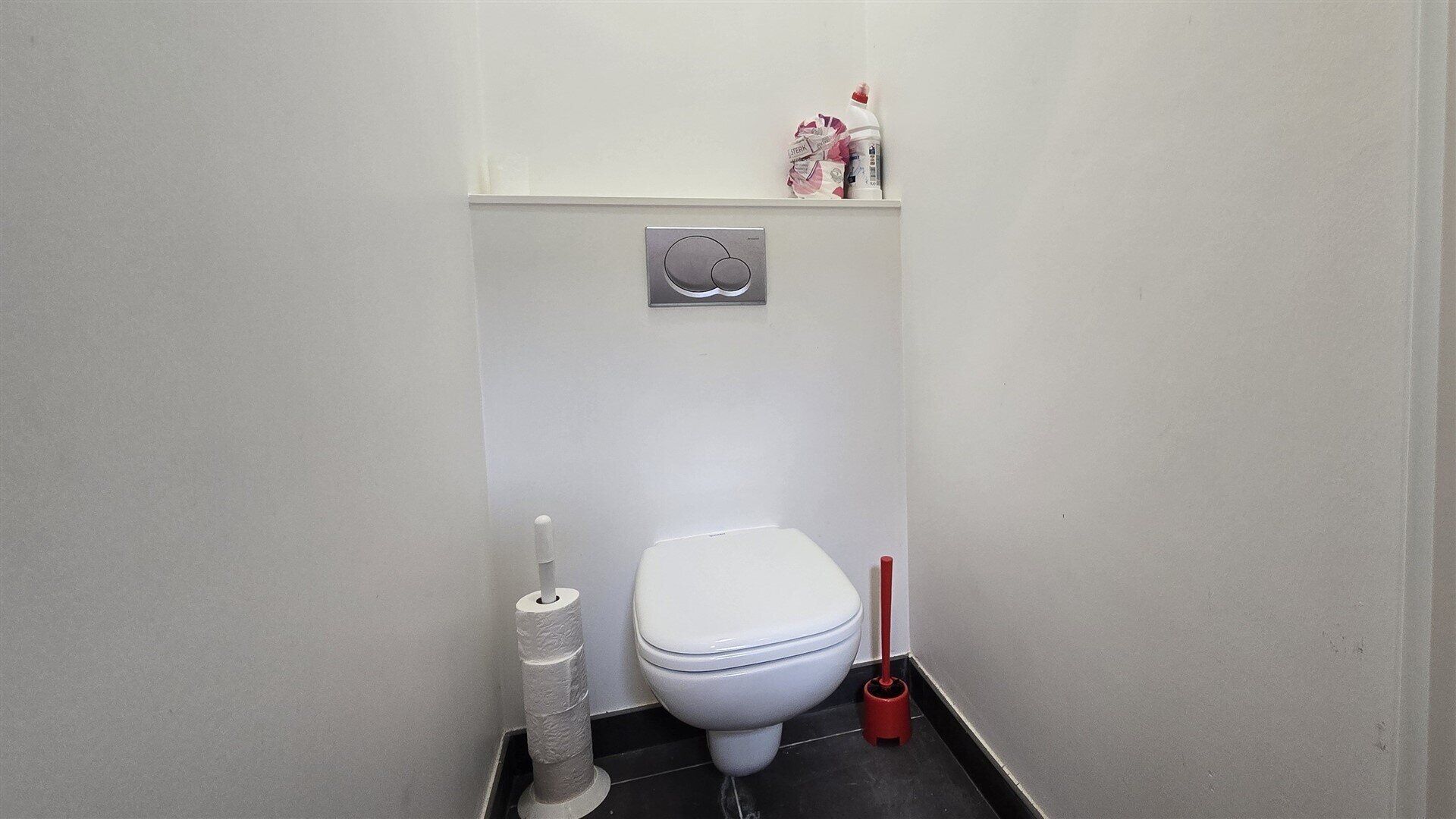 Commerce &agrave; louer &agrave; KORTENBERG