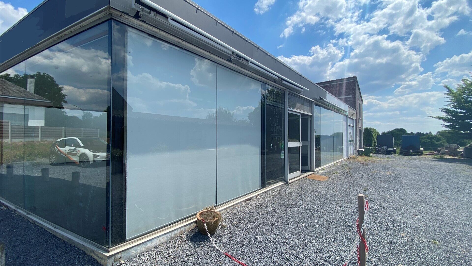 Commercial building for rent in HEVERLEE