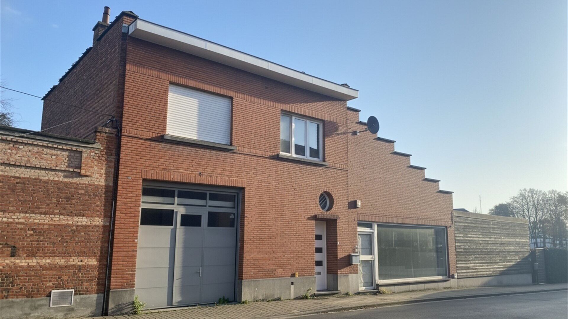Commercial building for rent in LEUVEN