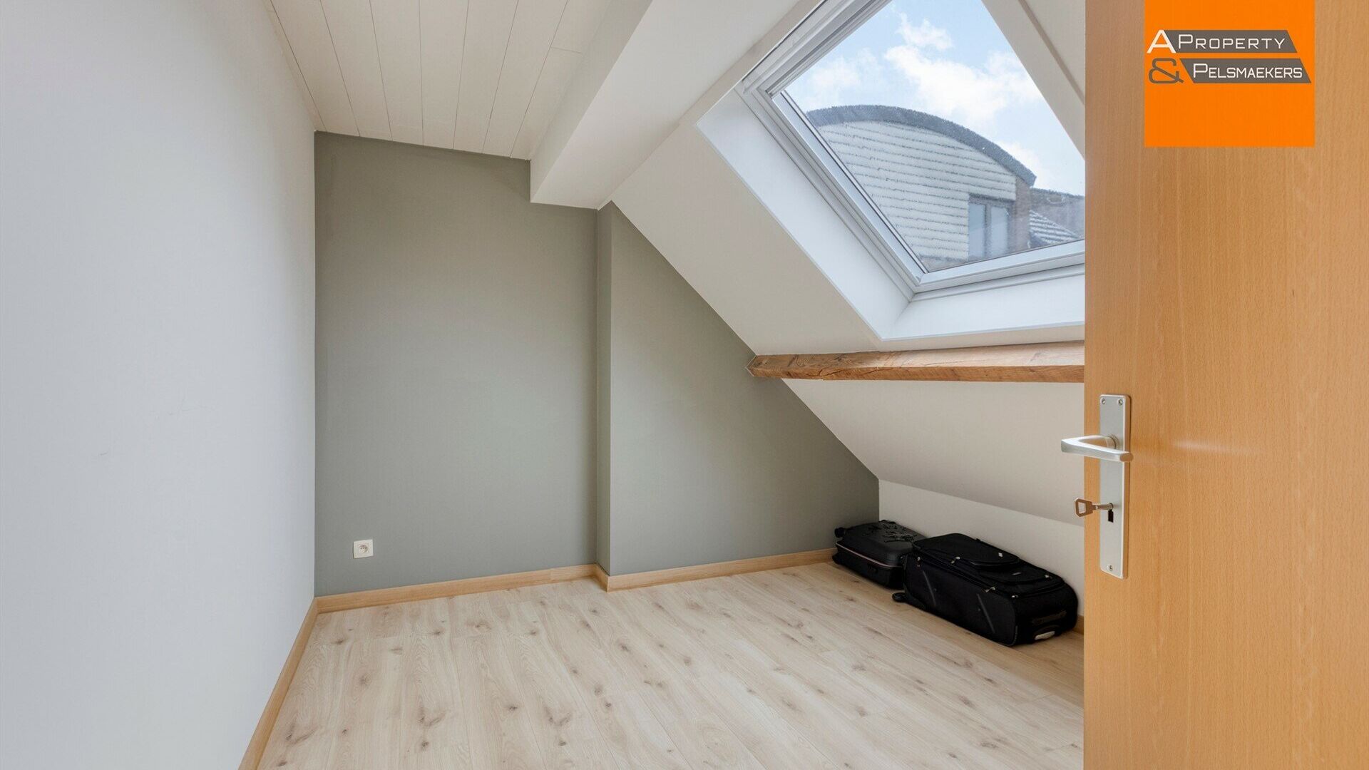 Commercial property for sale in STERREBEEK