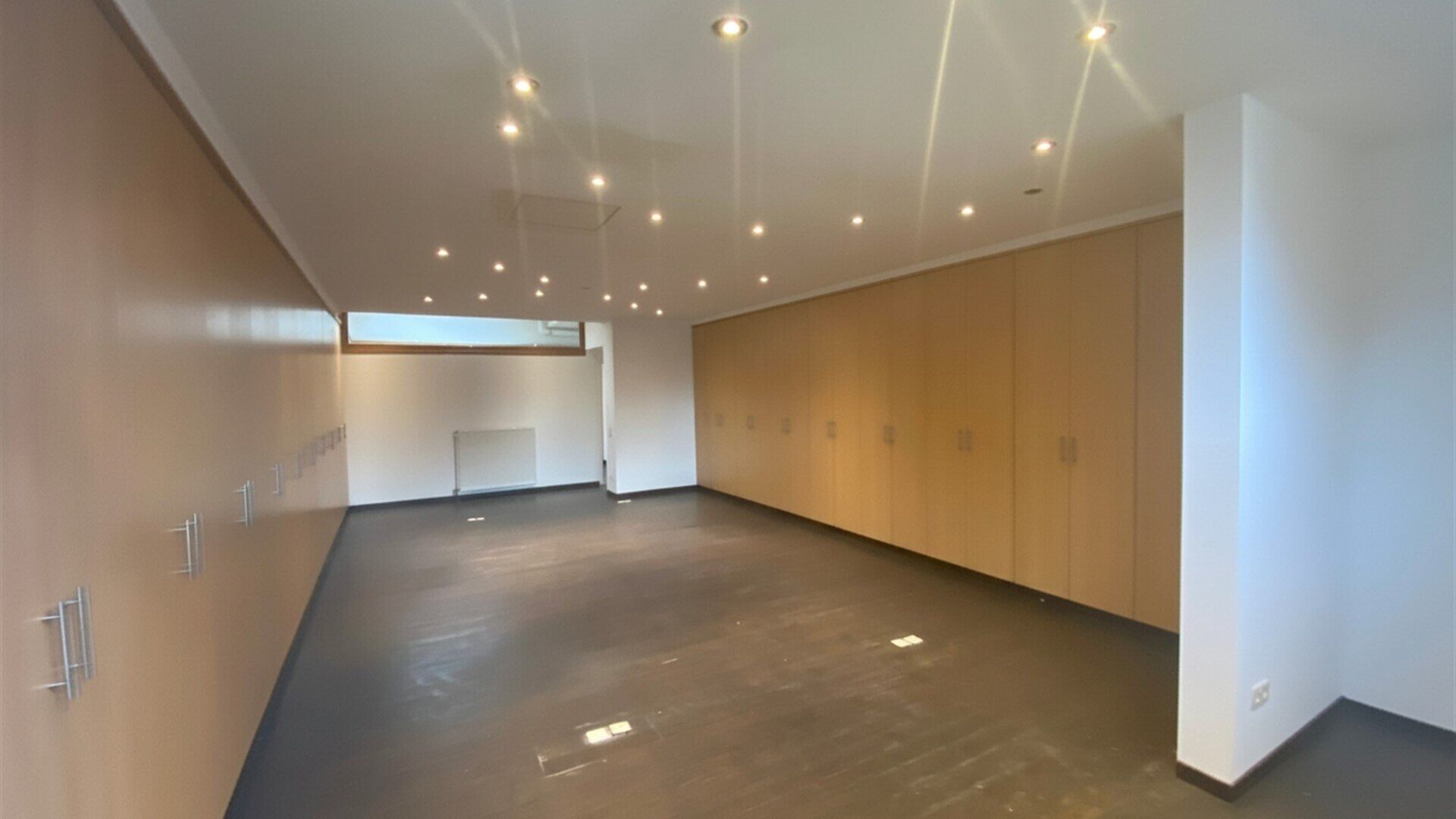 Commercieel gebouw te huur in LEUVEN