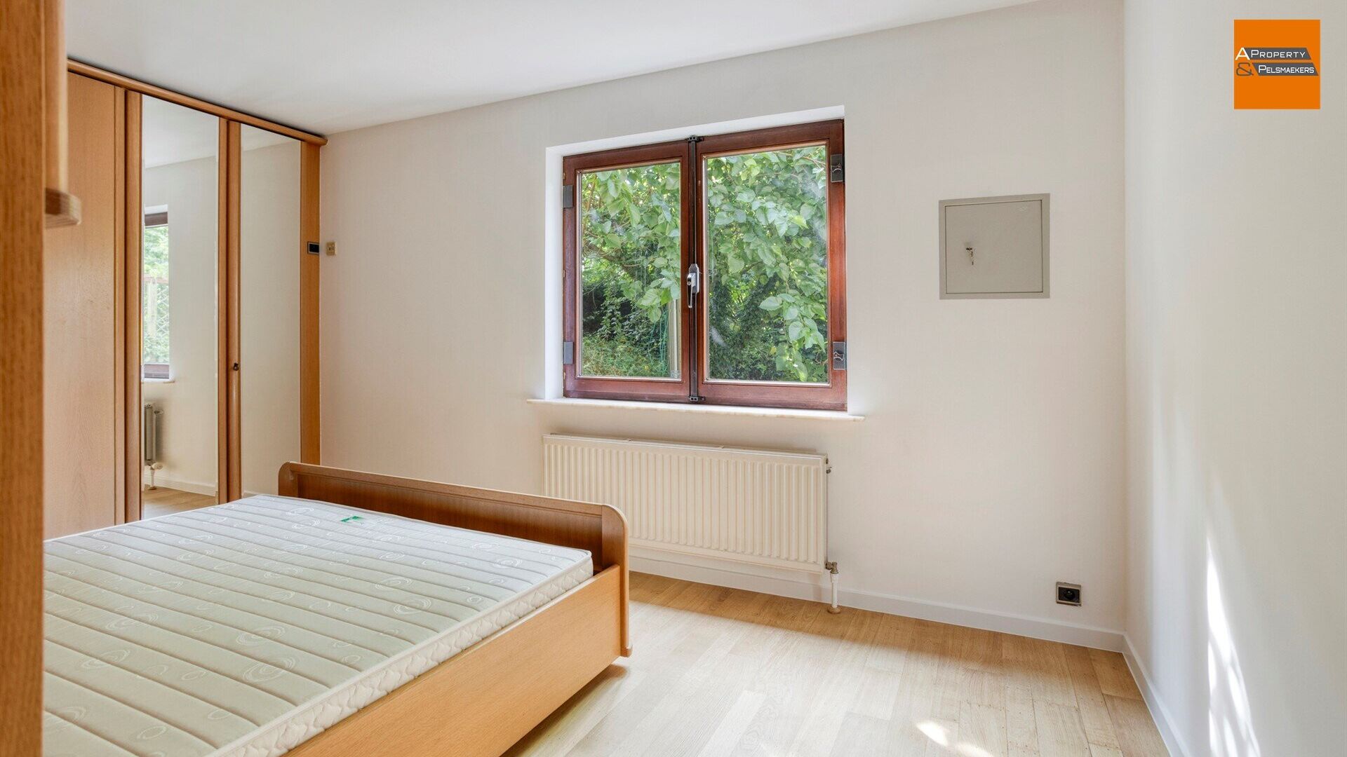 Gelijkvloers te koop in SINT-STEVENS-WOLUWE