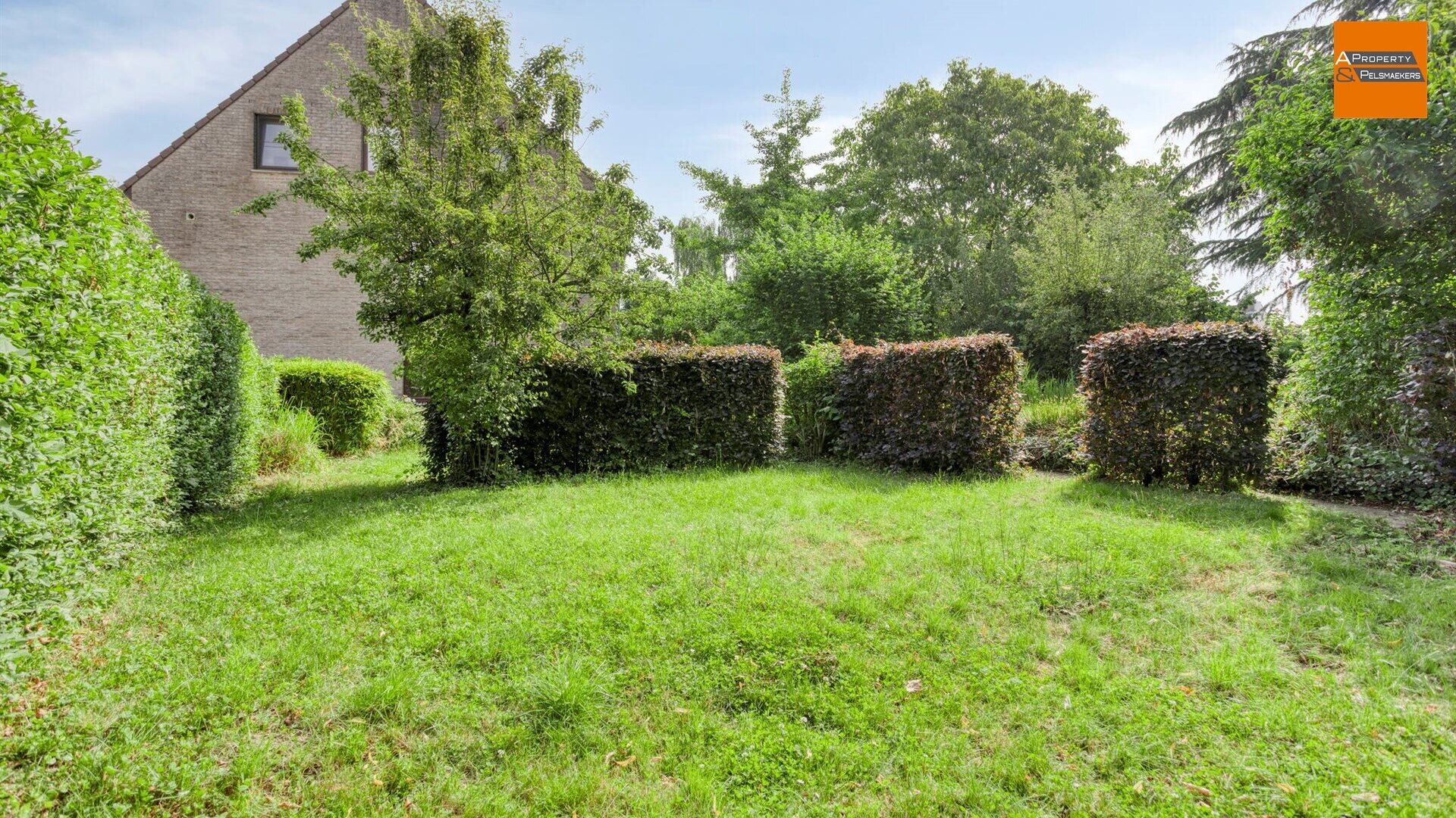 Gelijkvloers te koop in SINT-STEVENS-WOLUWE