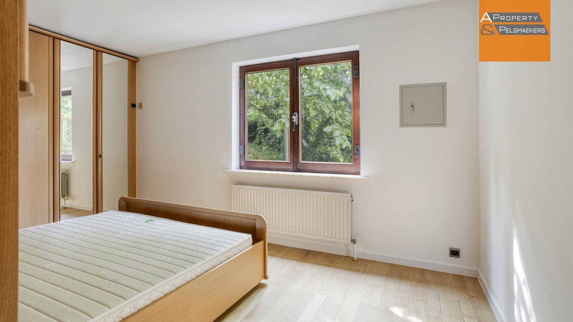 Gelijkvloers te koop in SINT-STEVENS-WOLUWE