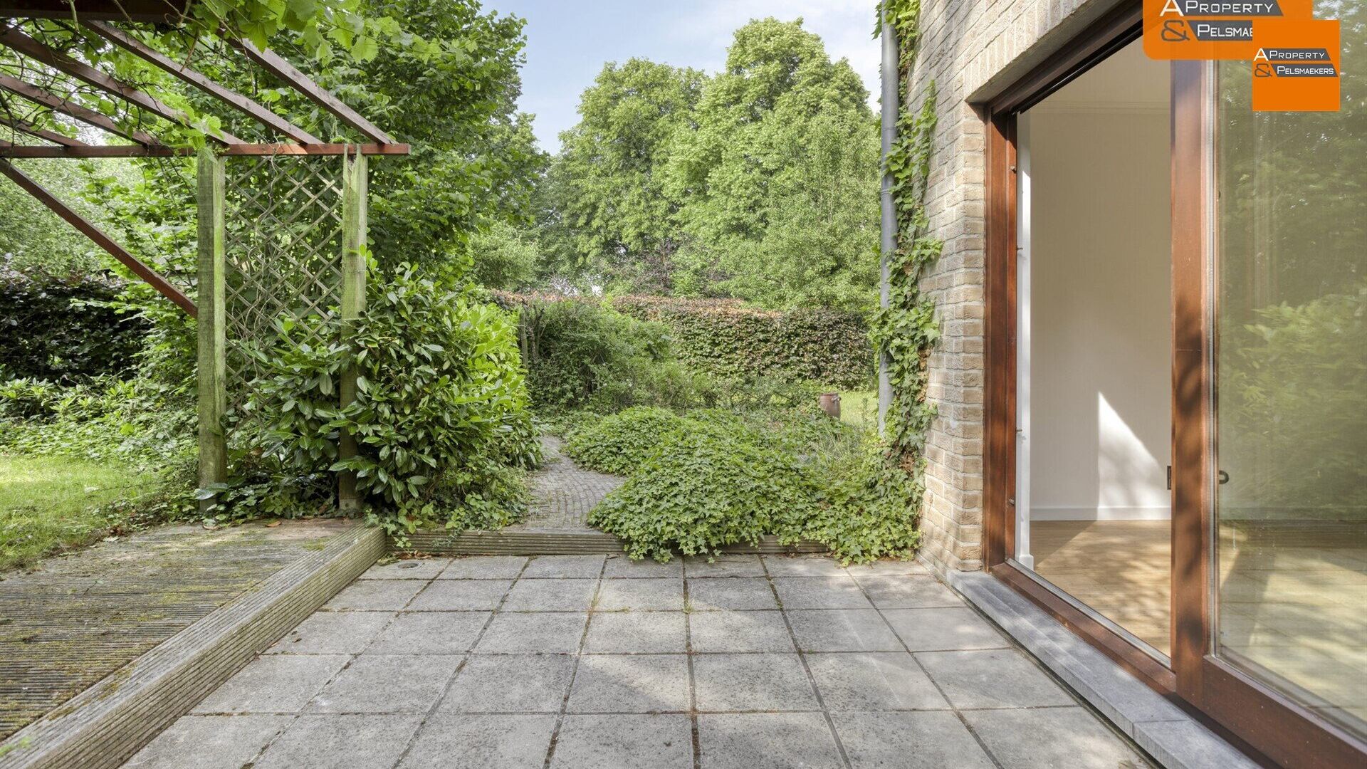 Ground floor for sale in SINT-STEVENS-WOLUWE