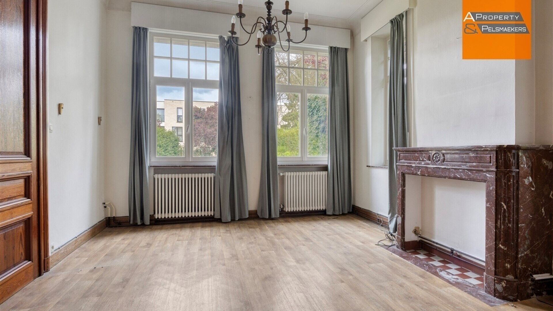 Herenhuis te koop in KORTENBERG