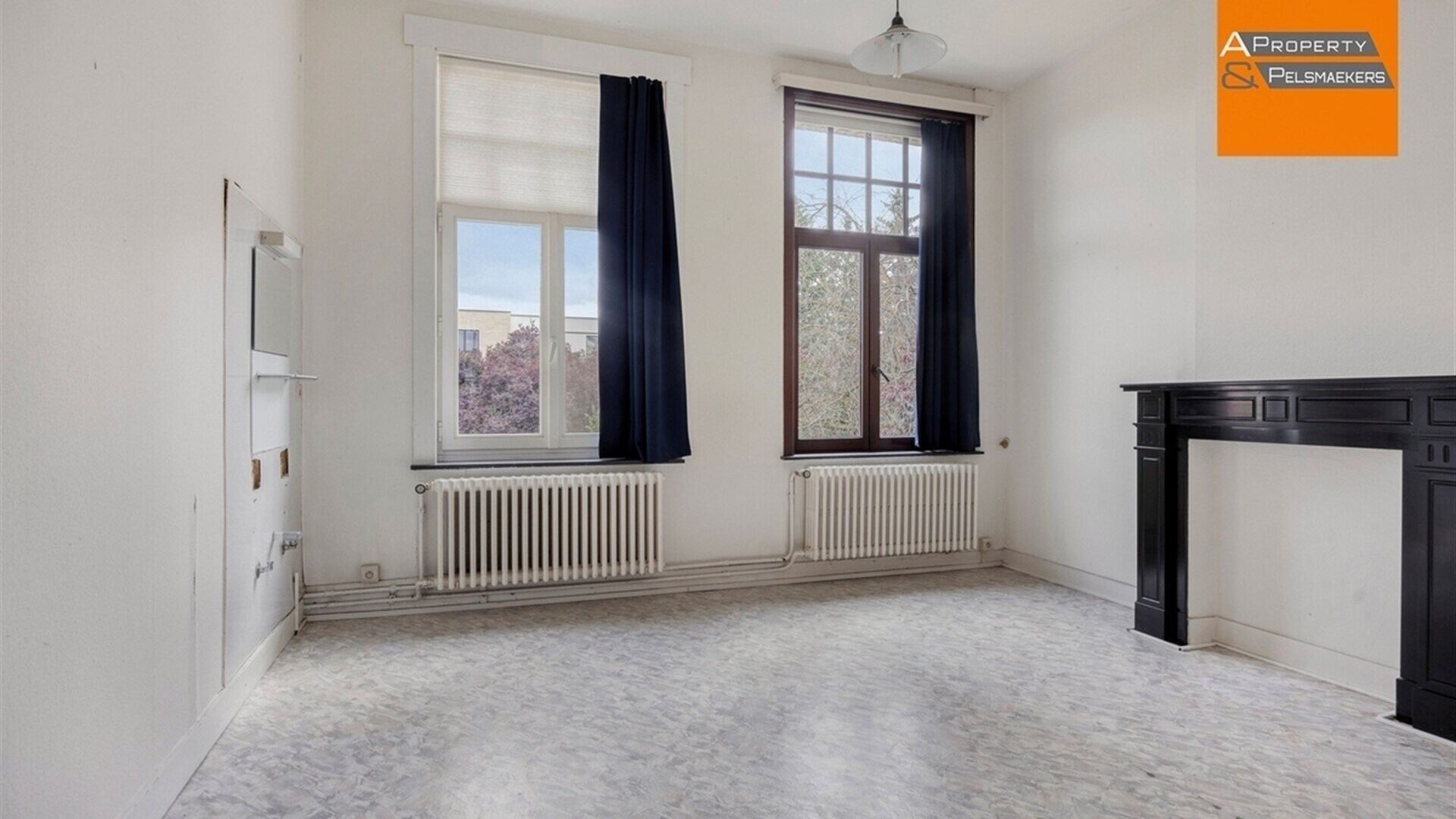 Herenhuis te koop in KORTENBERG