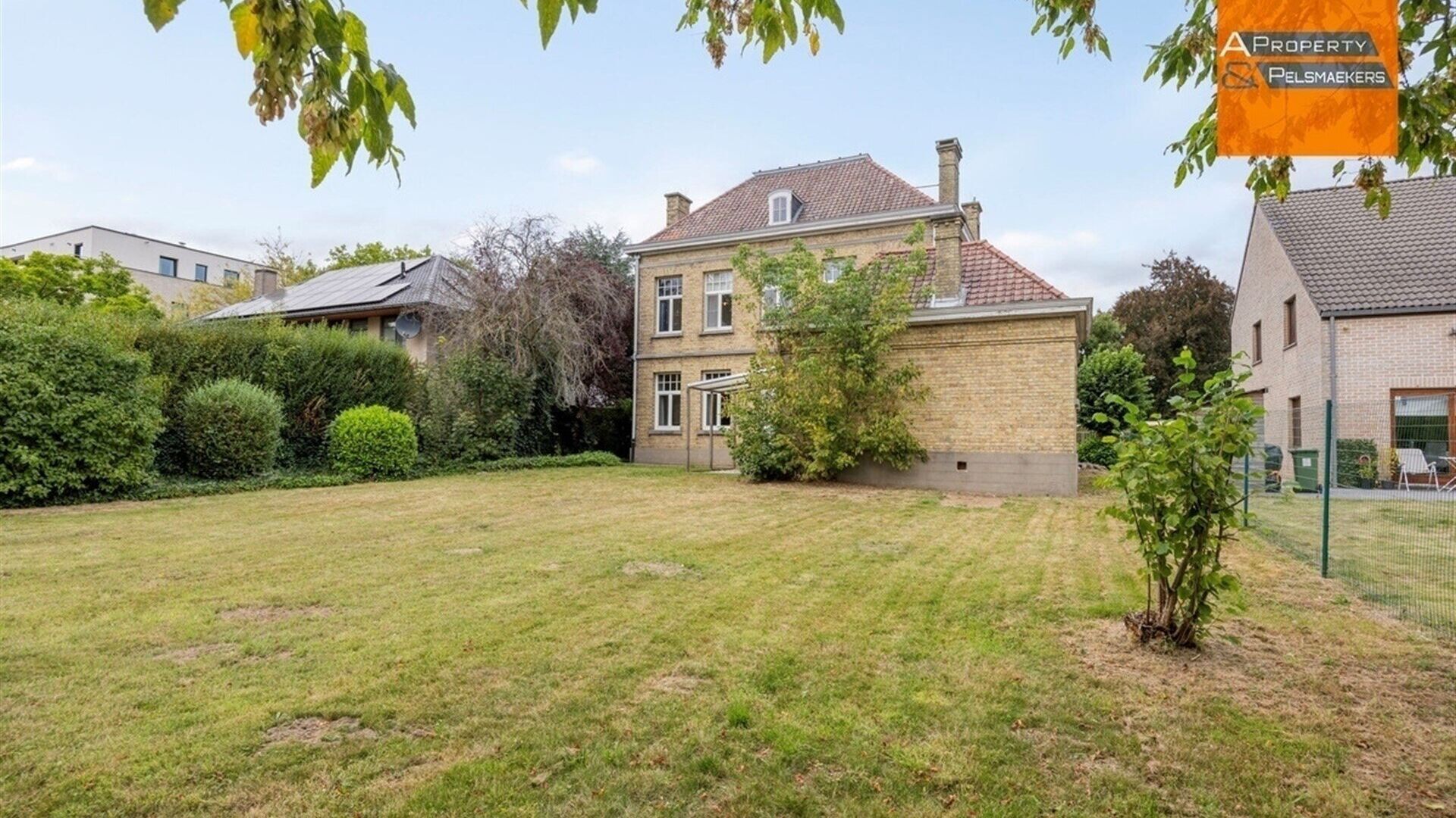 Herenhuis te koop in KORTENBERG