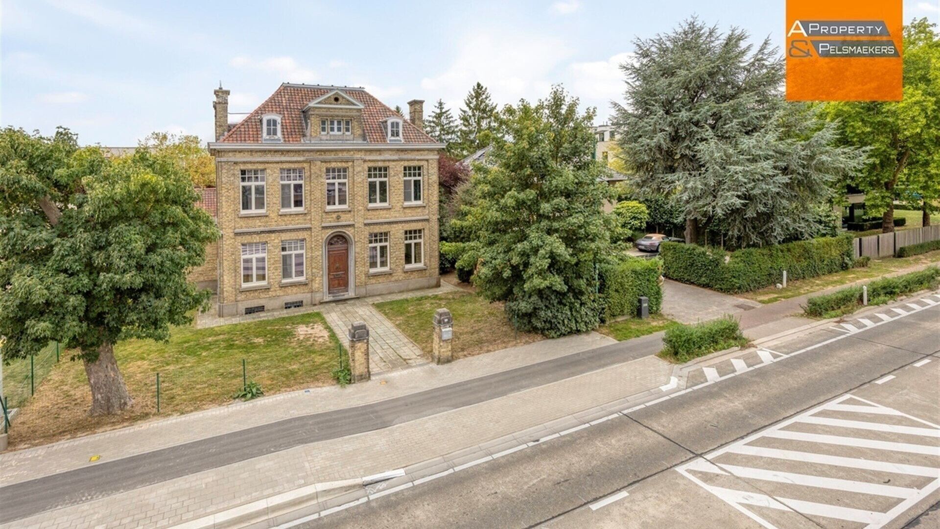 Herenhuis te koop in KORTENBERG