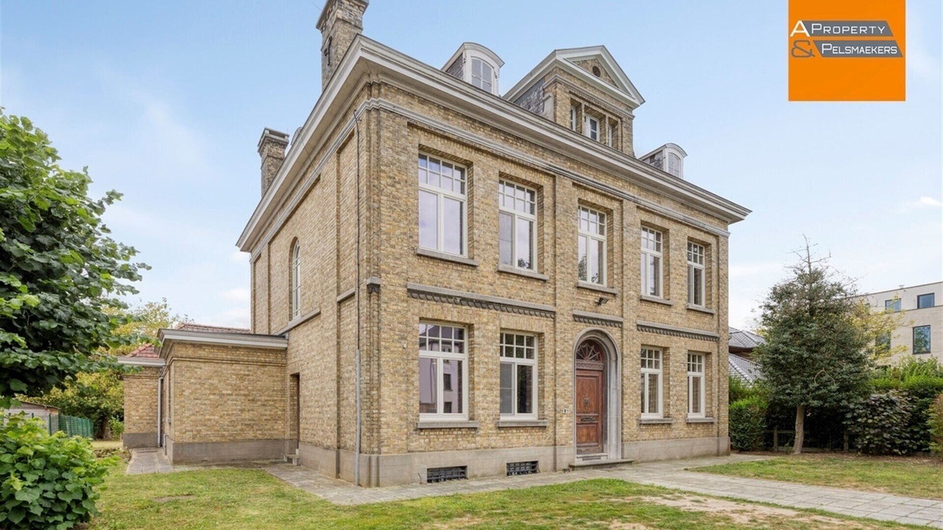 Herenhuis te koop in KORTENBERG