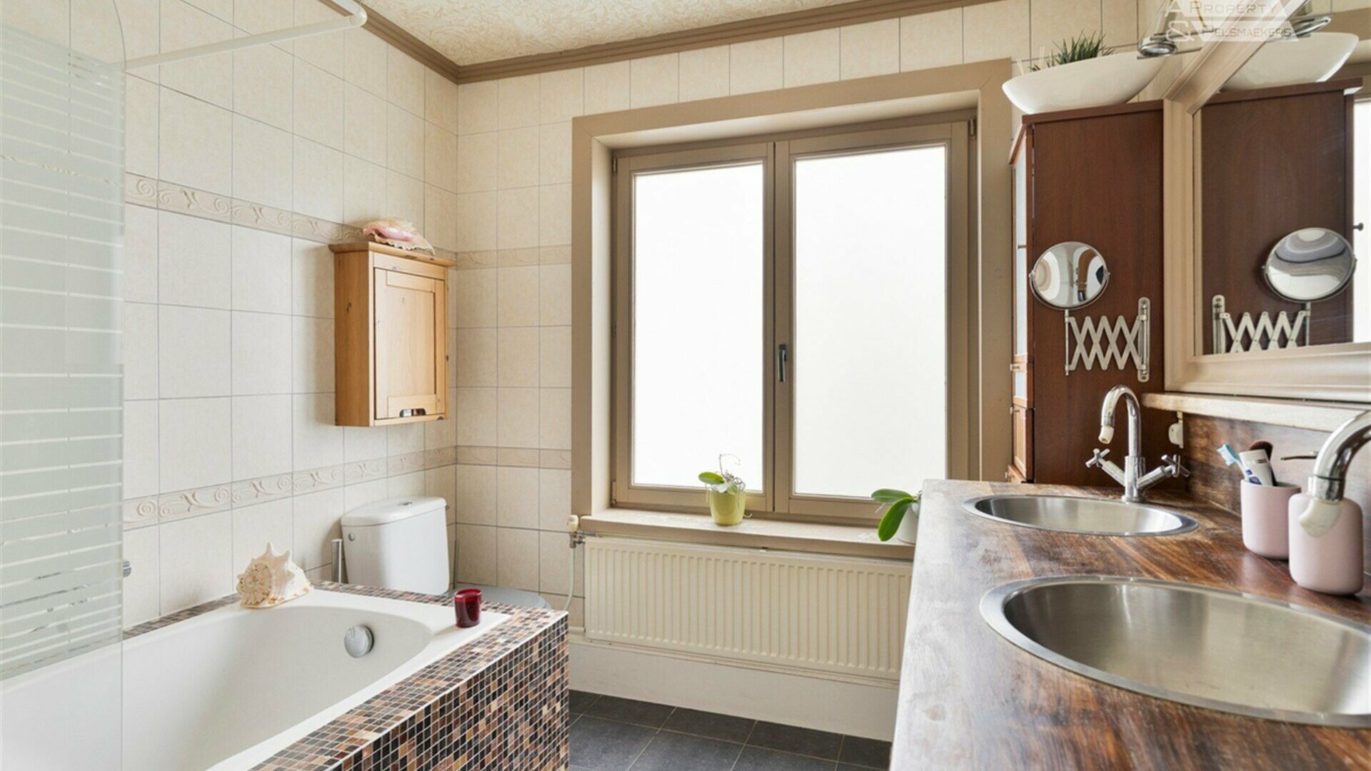 House for sale in LEEFDAAL