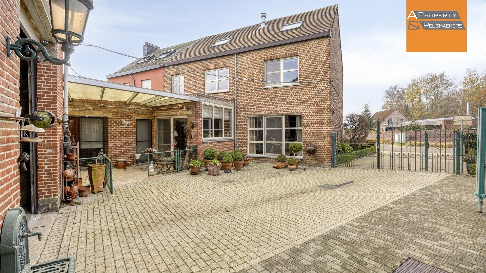 House for sale in MEERBEEK