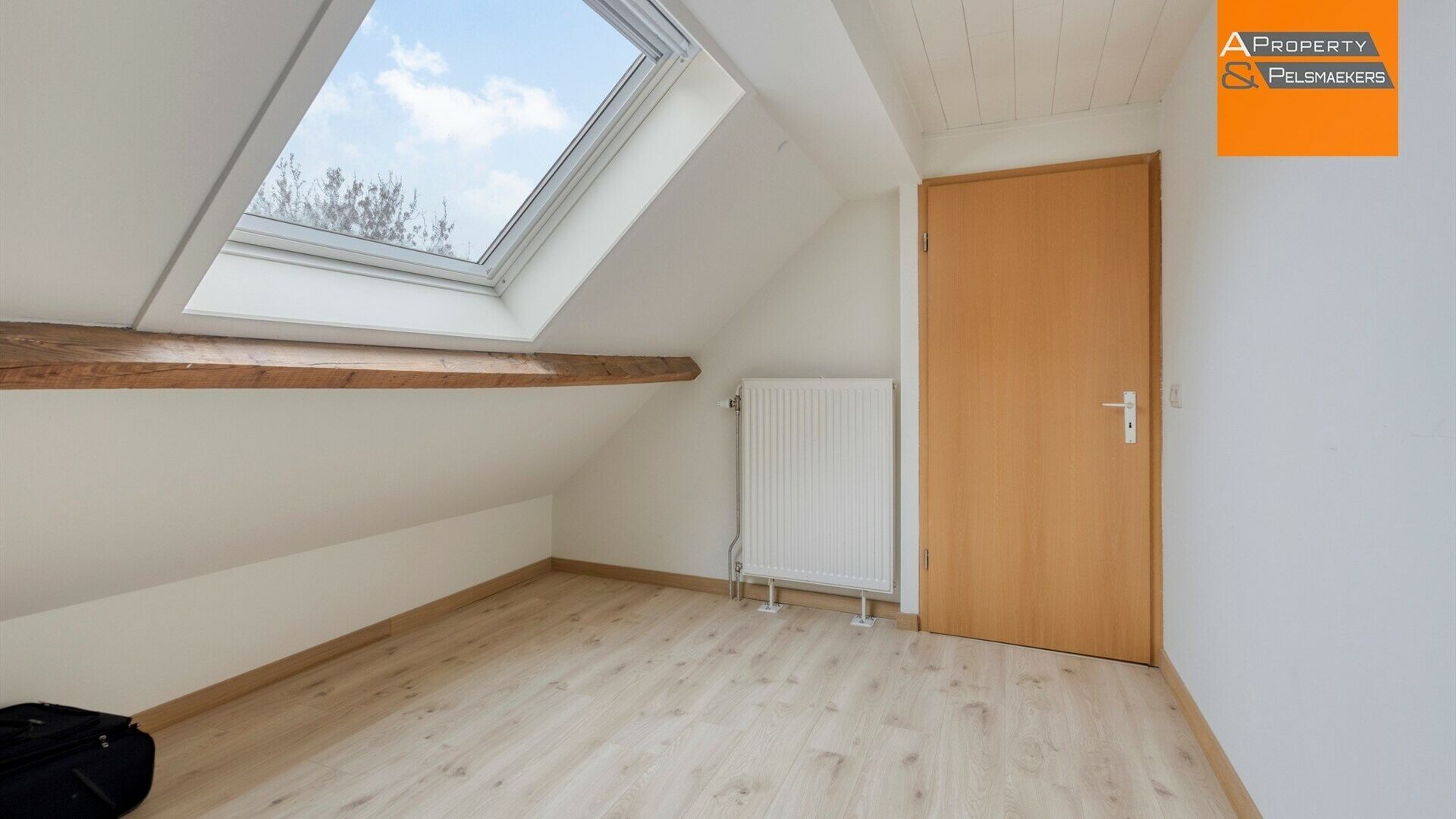 House for sale in STERREBEEK