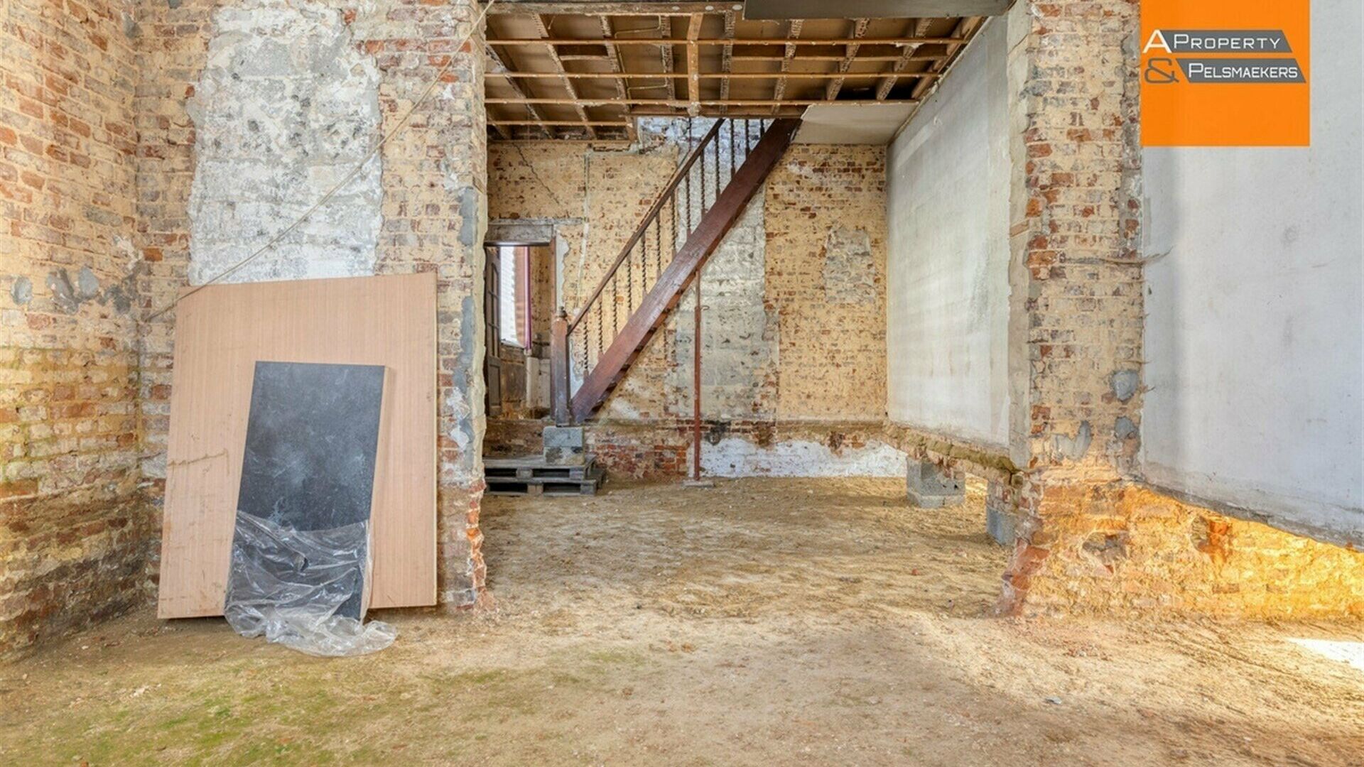 Immeuble mixte à vendre à LUBBEEK
