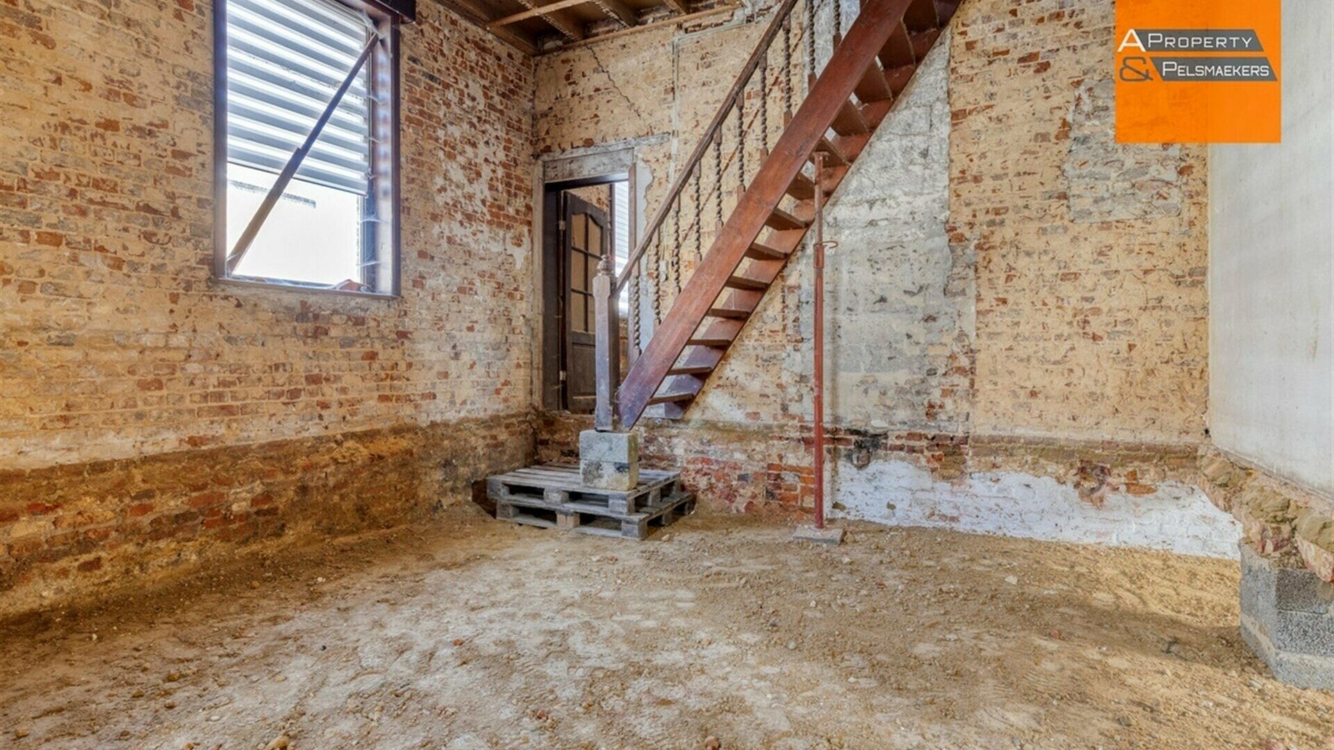 Immeuble mixte à vendre à LUBBEEK