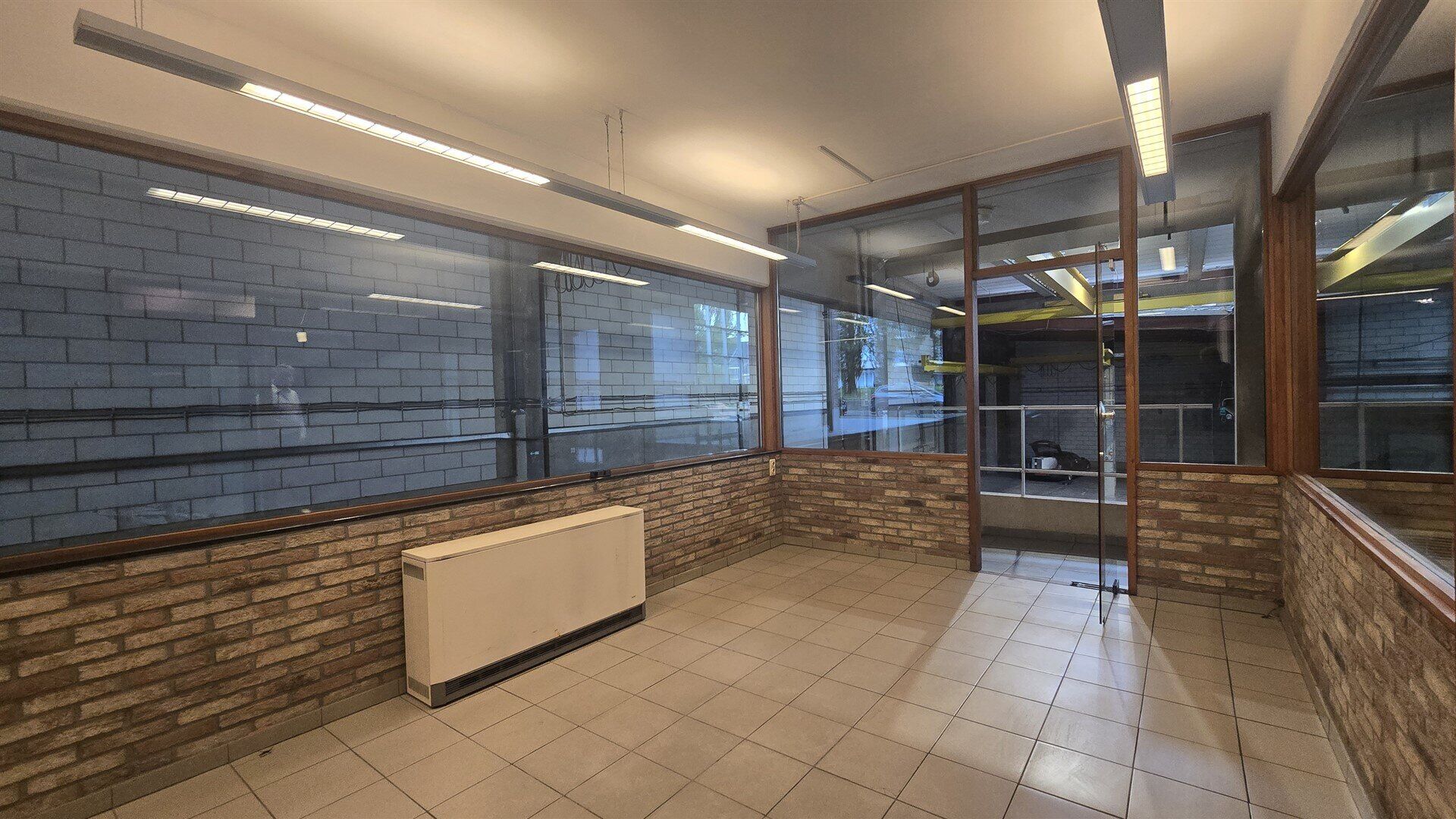 Magazijn te huur in BRUSSEL