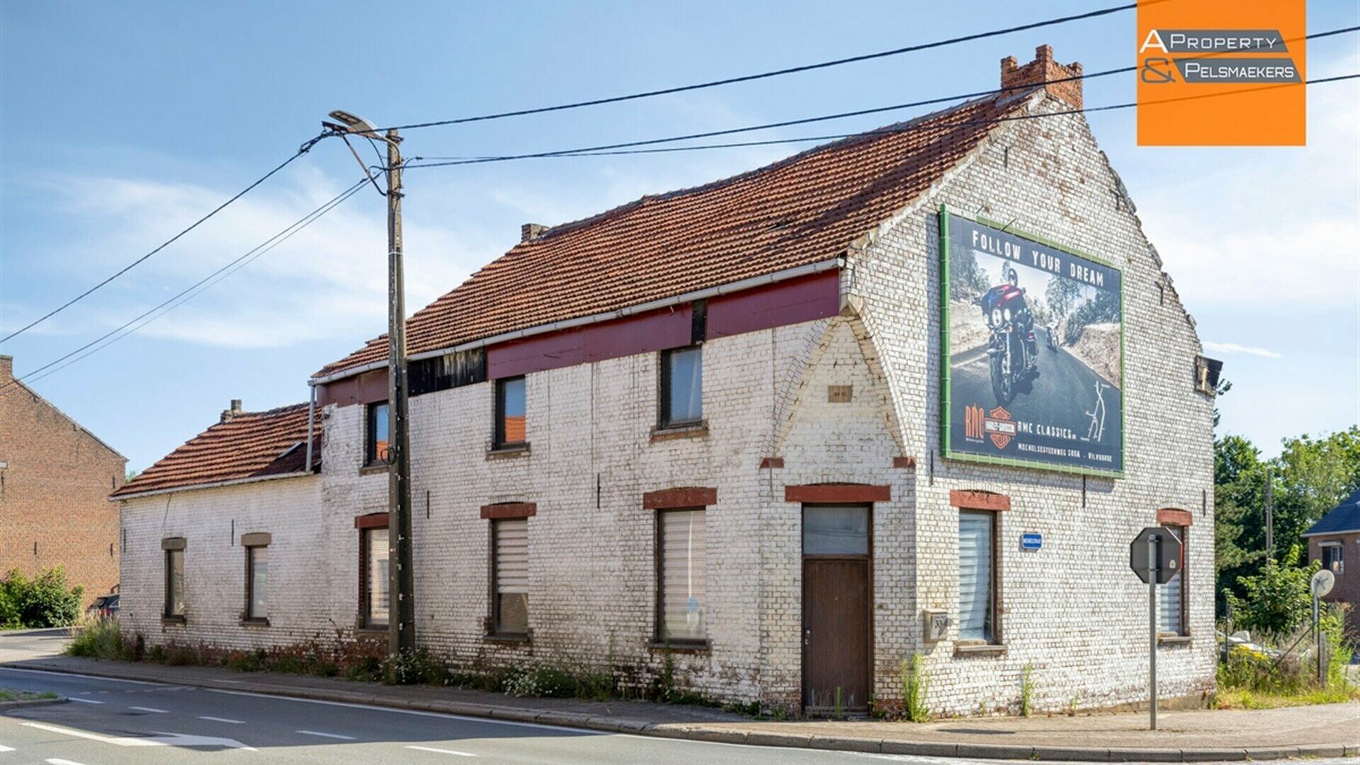Mixed building for sale in LUBBEEK