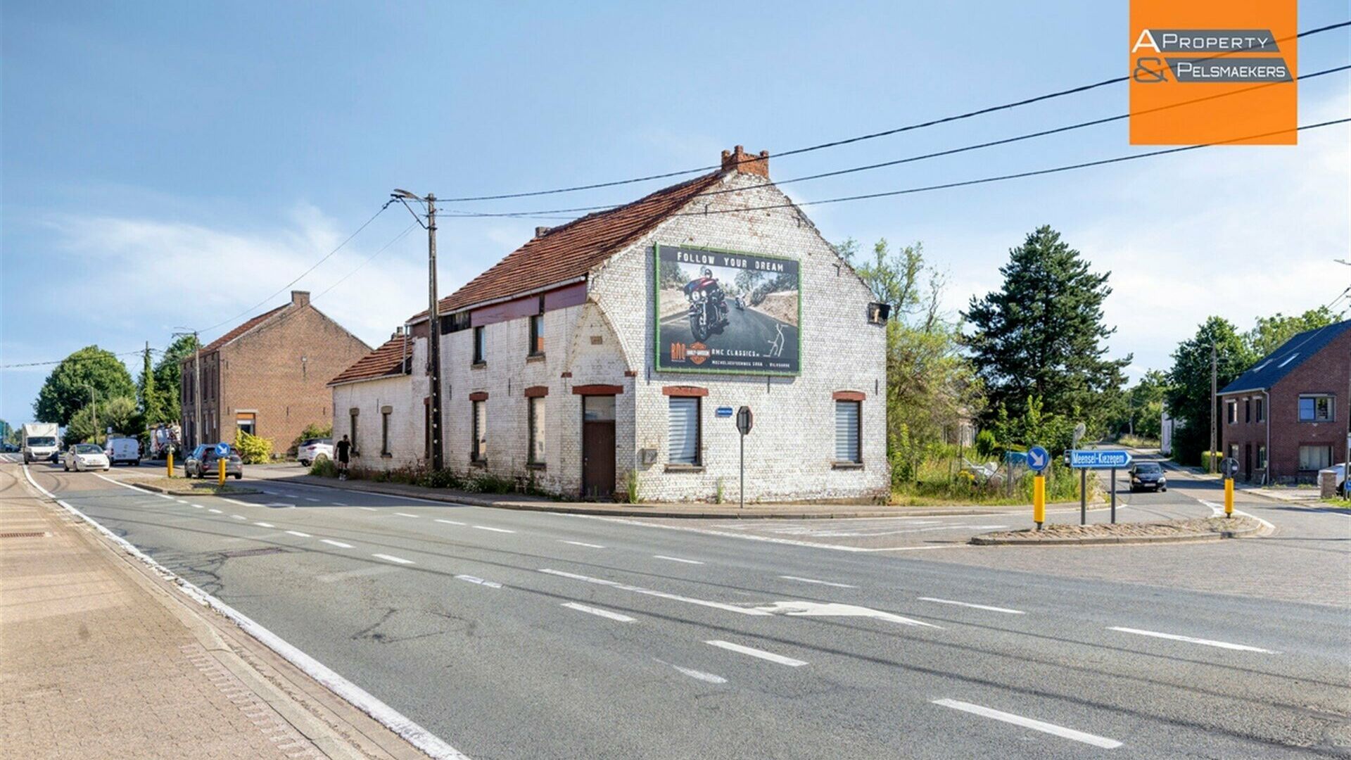 Mixed building for sale in LUBBEEK