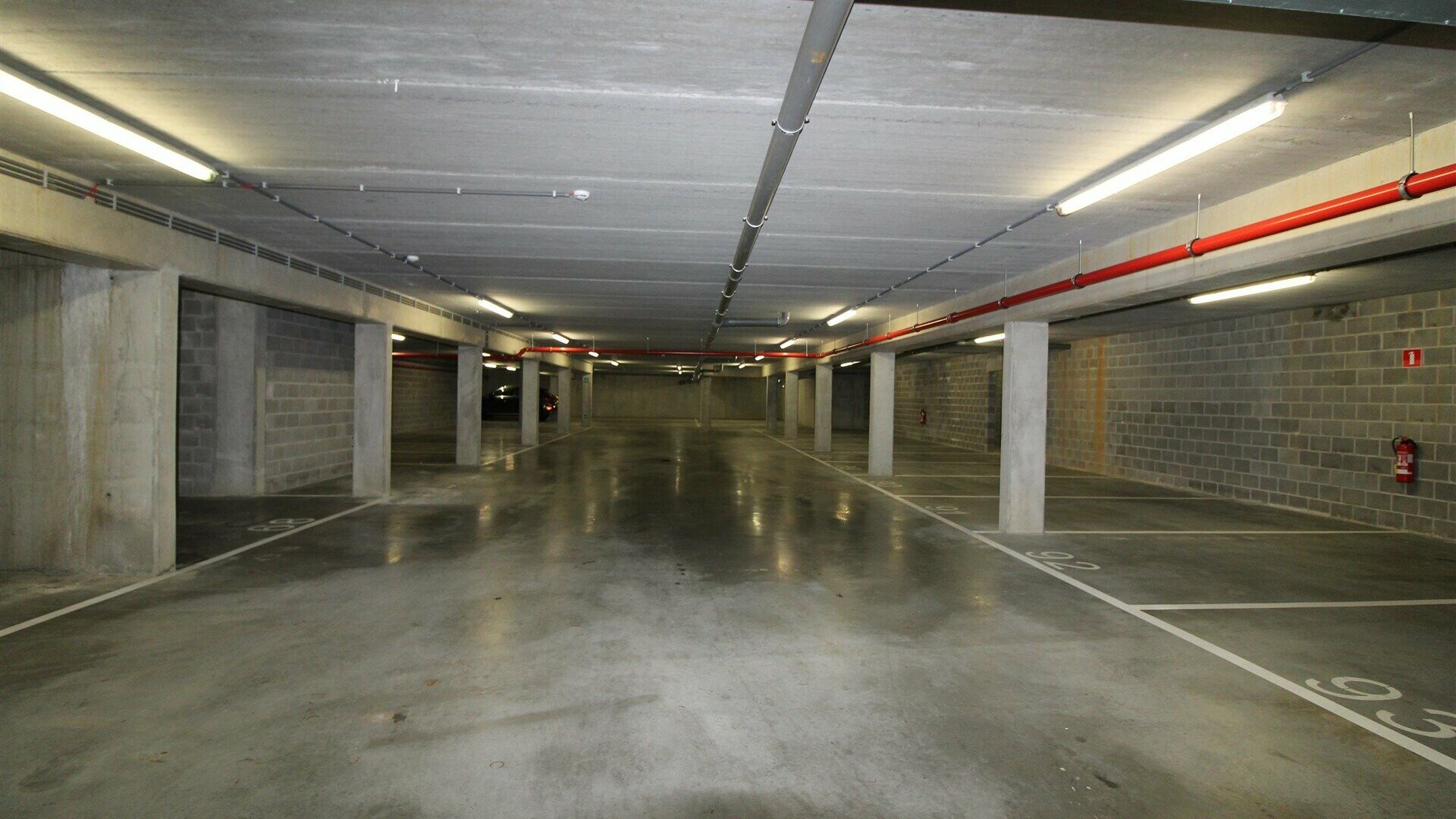 Parking - Binnenstaanplaats te huur in KORTENBERG