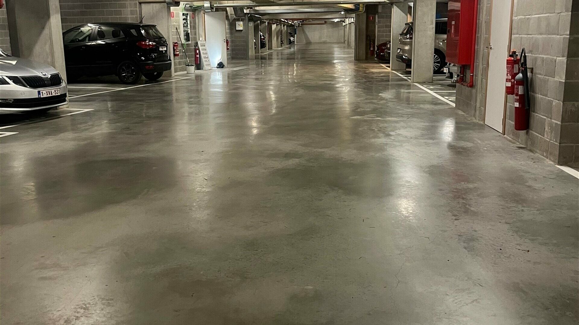 Parking - Binnenstaanplaats te huur in KORTENBERG
