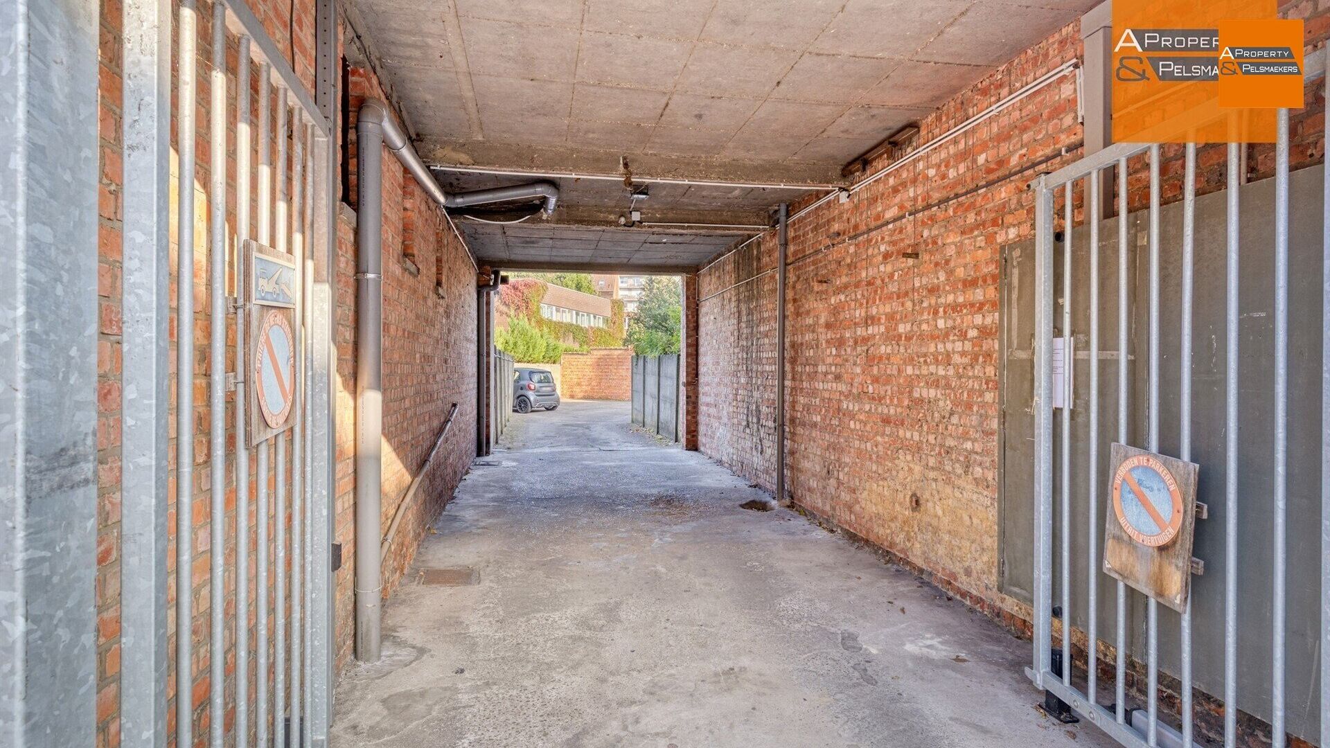 Parking - gesloten garagebox à vendre à ANDERLECHT