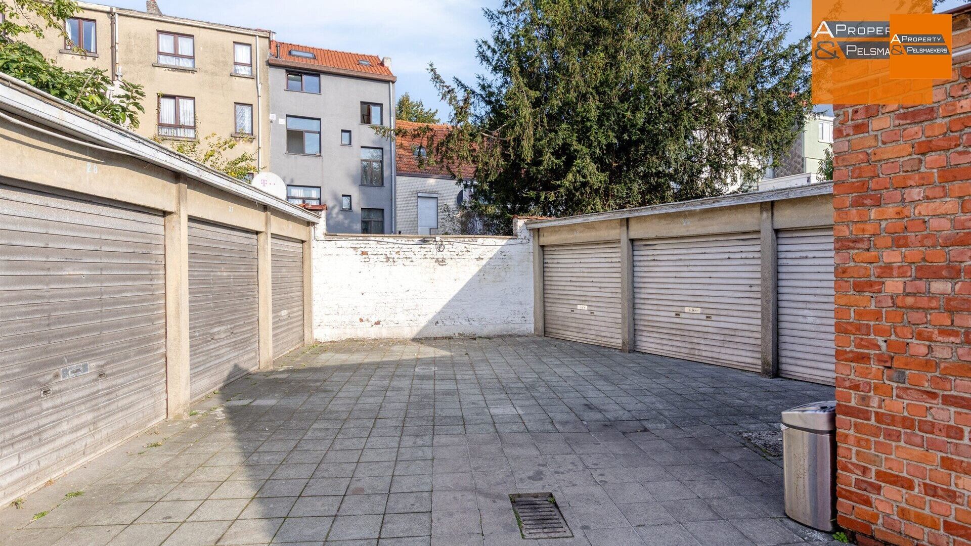 Parking - gesloten garagebox for sale in ANDERLECHT