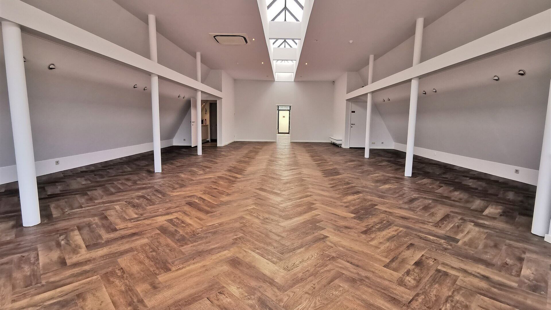 Retail space for rent in HERENT