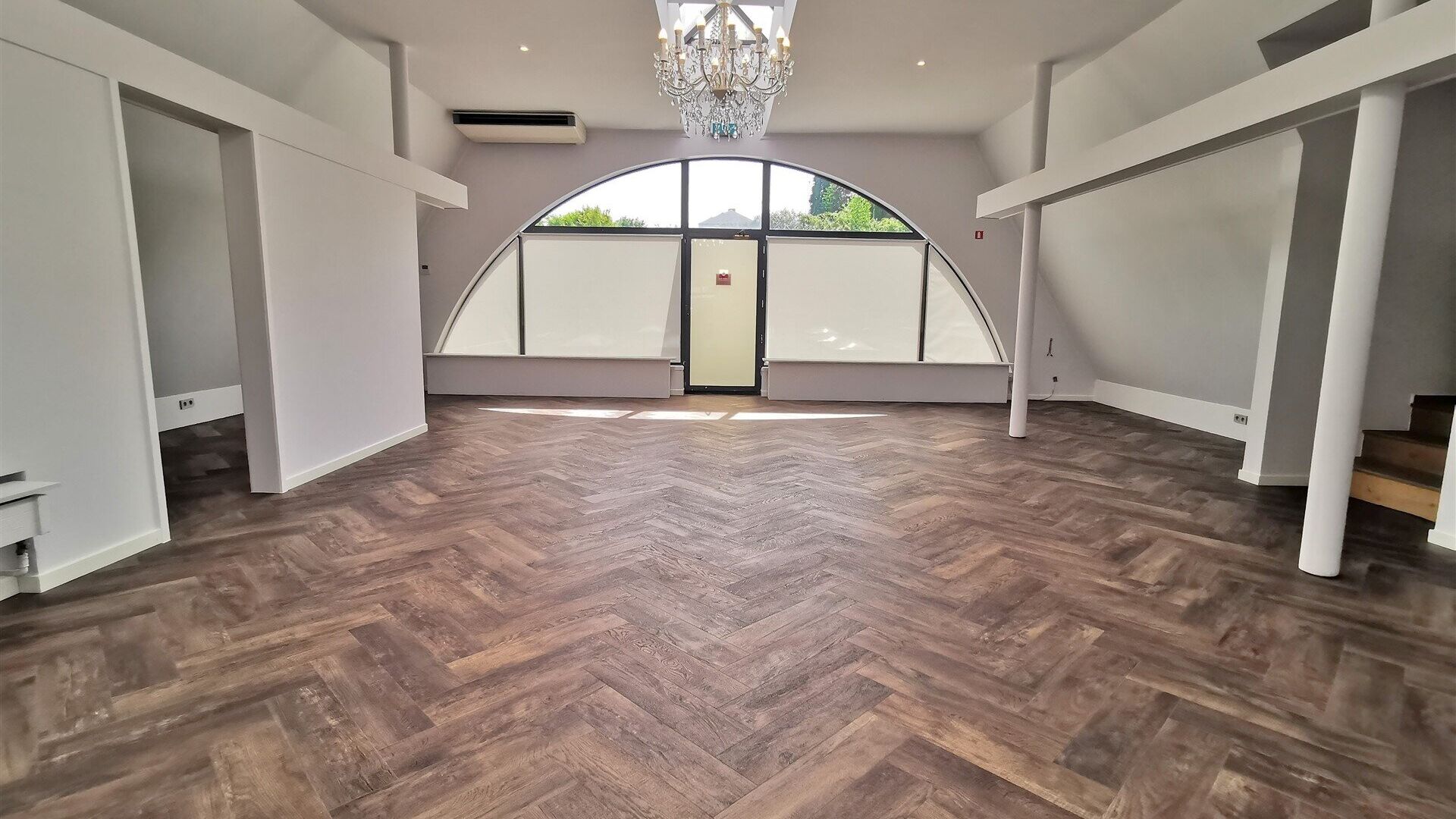 Retail space for rent in HERENT