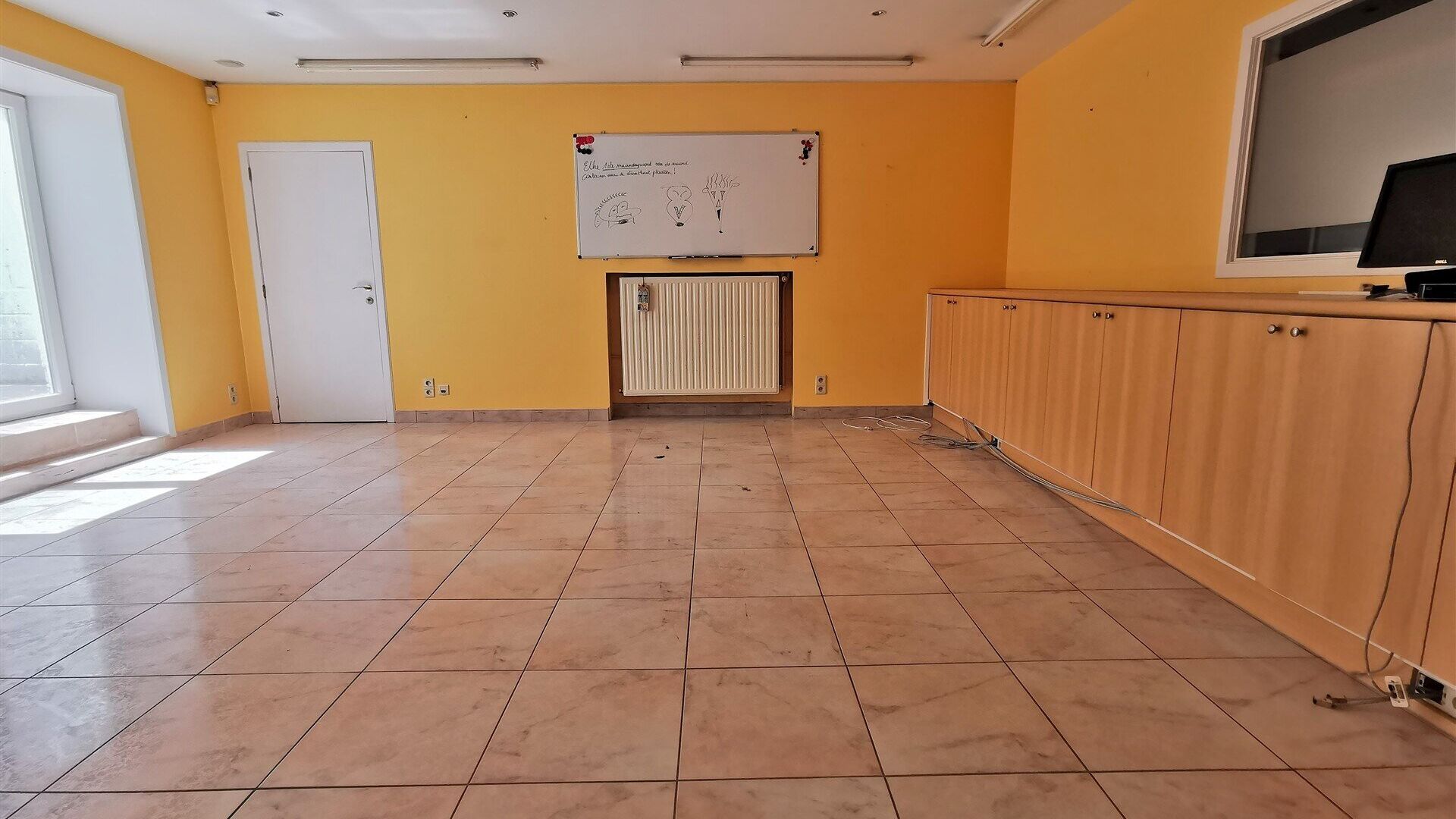 Retail space for rent in HERENT