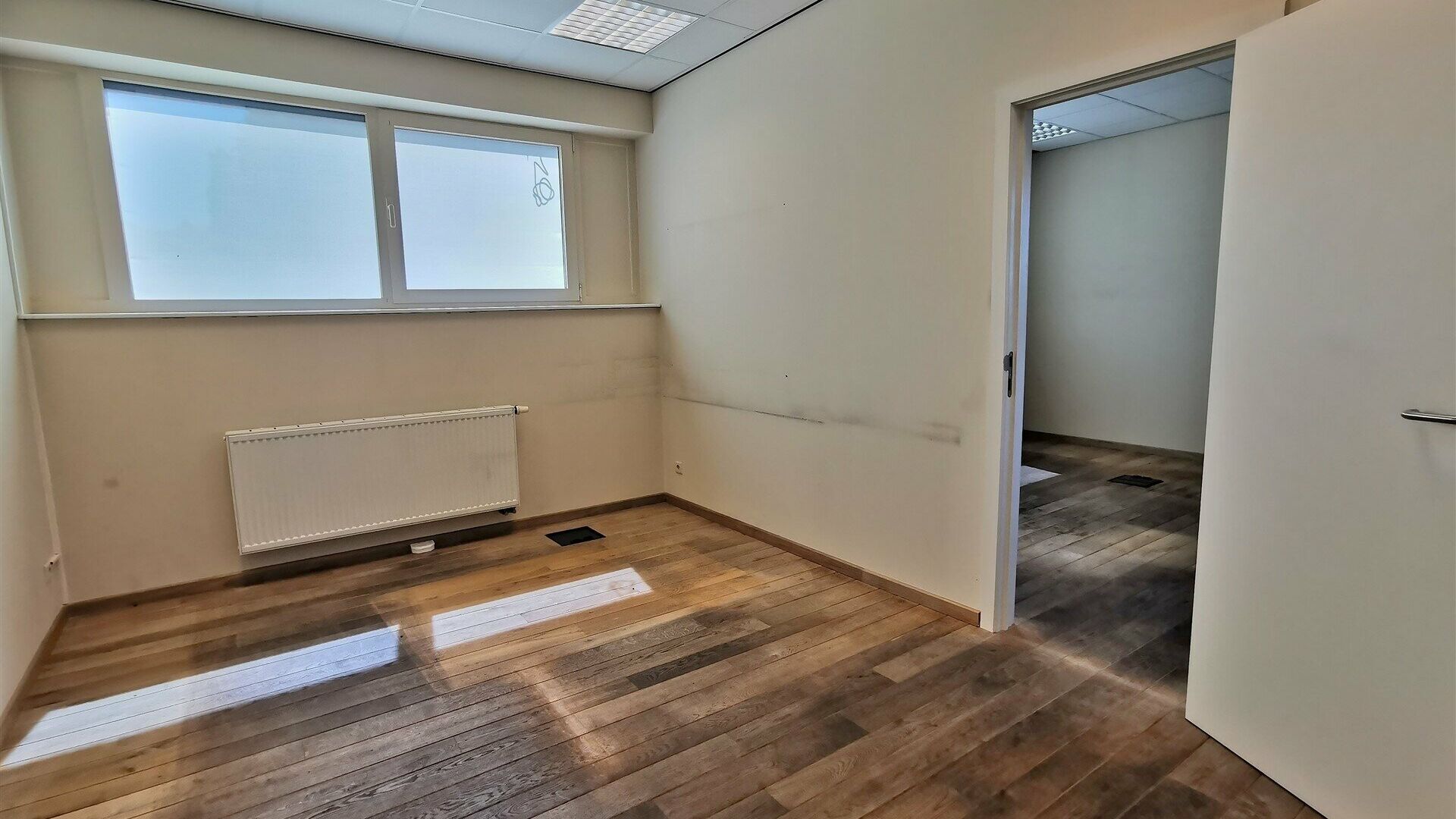 Retail space for sale in HERENT