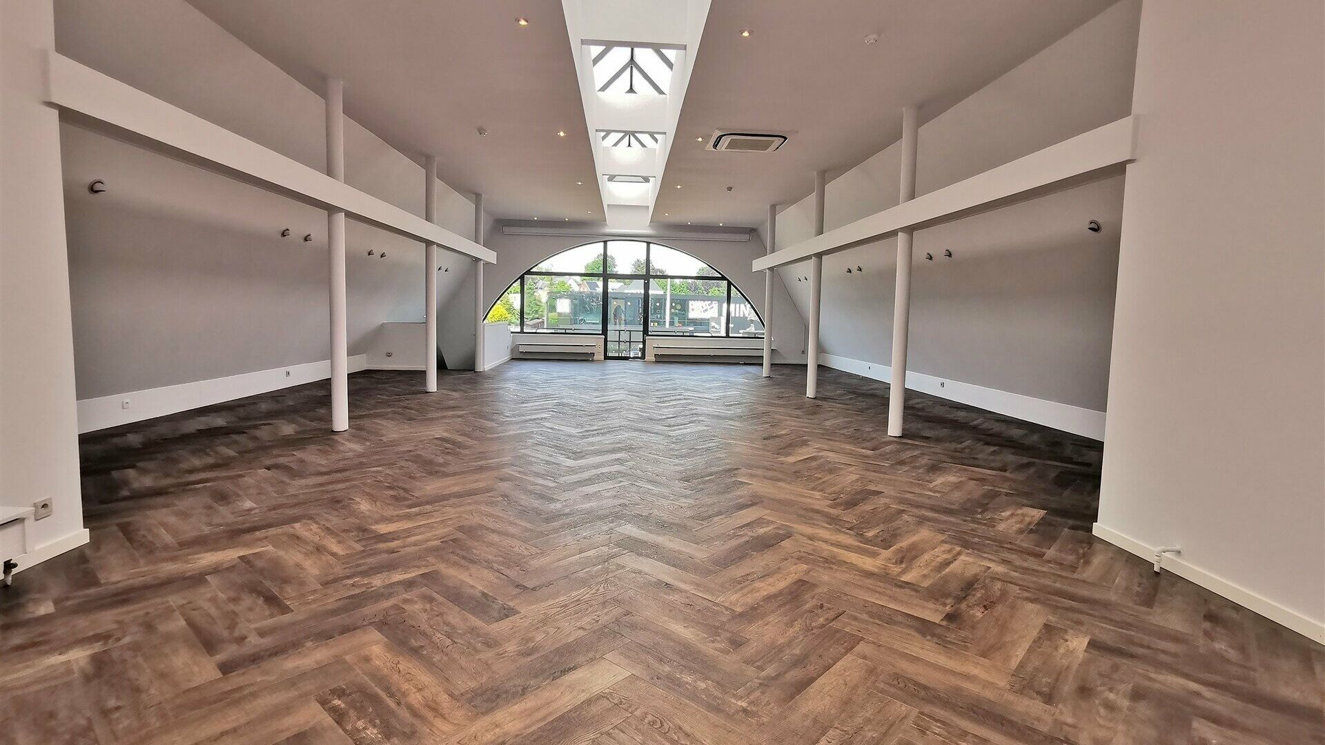 Retail space for sale in HERENT