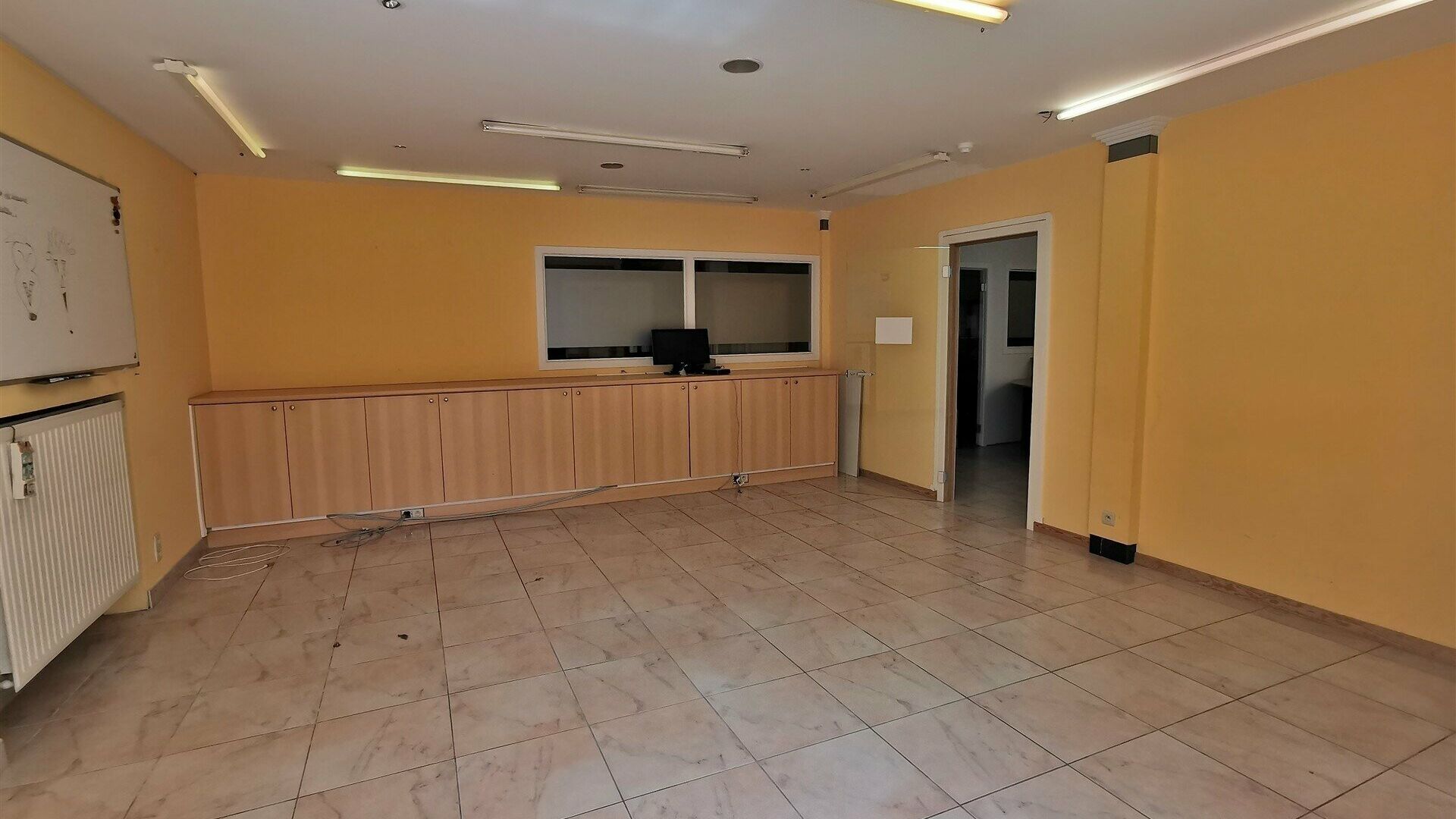 Retail space for sale in HERENT