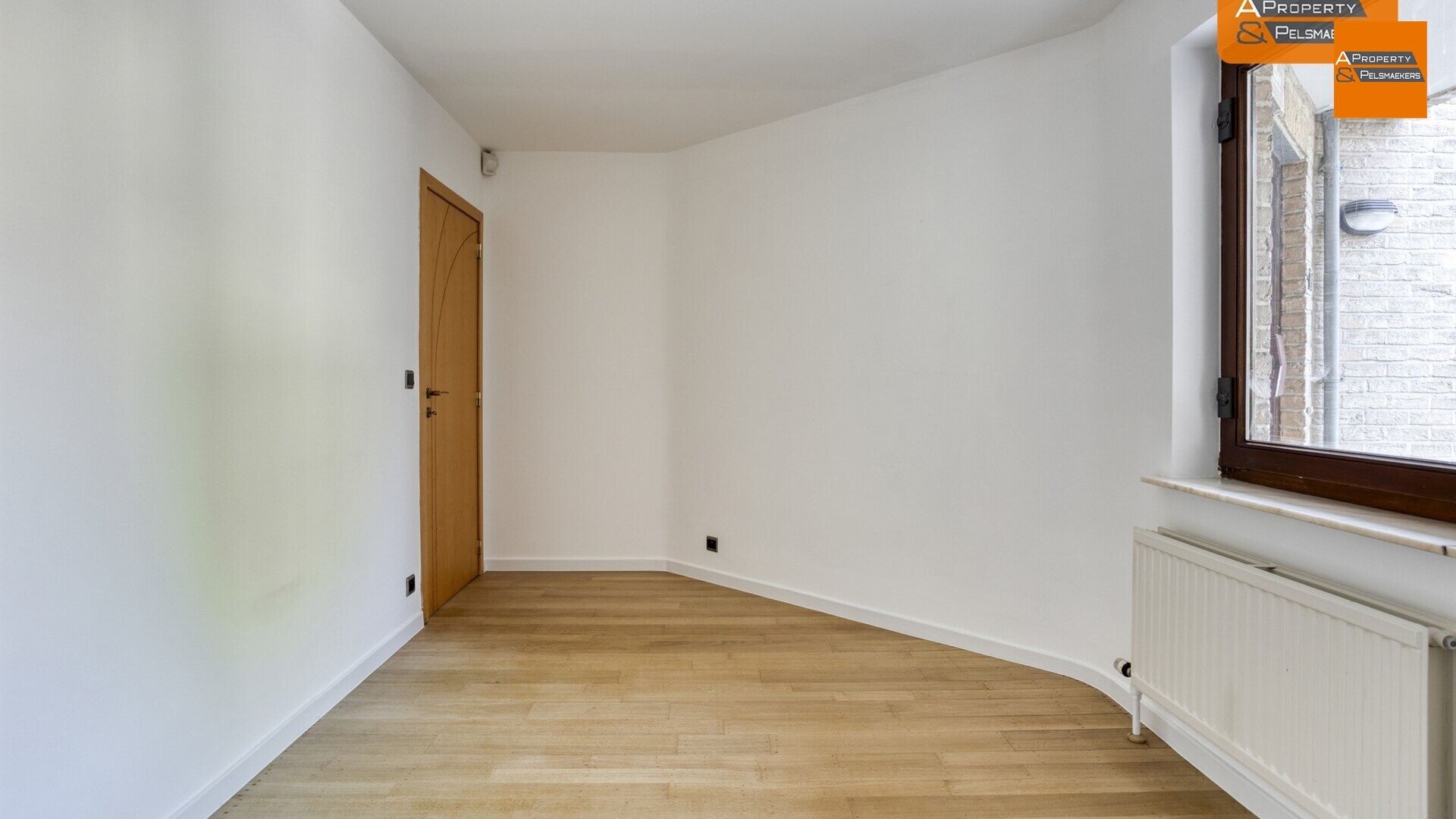 Rez-de-Chaussée à vendre à SINT-STEVENS-WOLUWE