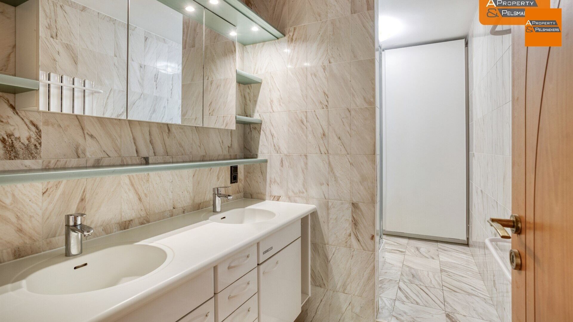 Rez-de-Chaussée à vendre à SINT-STEVENS-WOLUWE