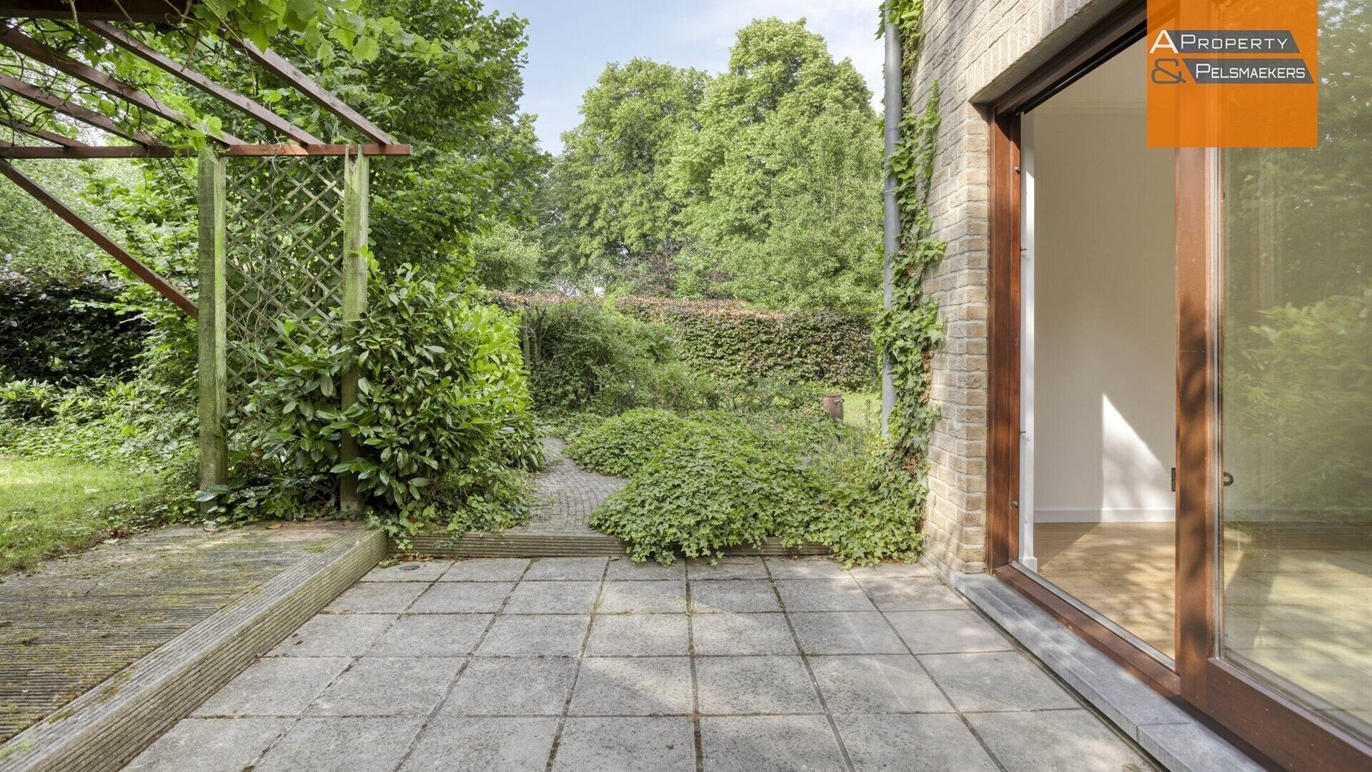 Rez-de-Chaussée à vendre à SINT-STEVENS-WOLUWE