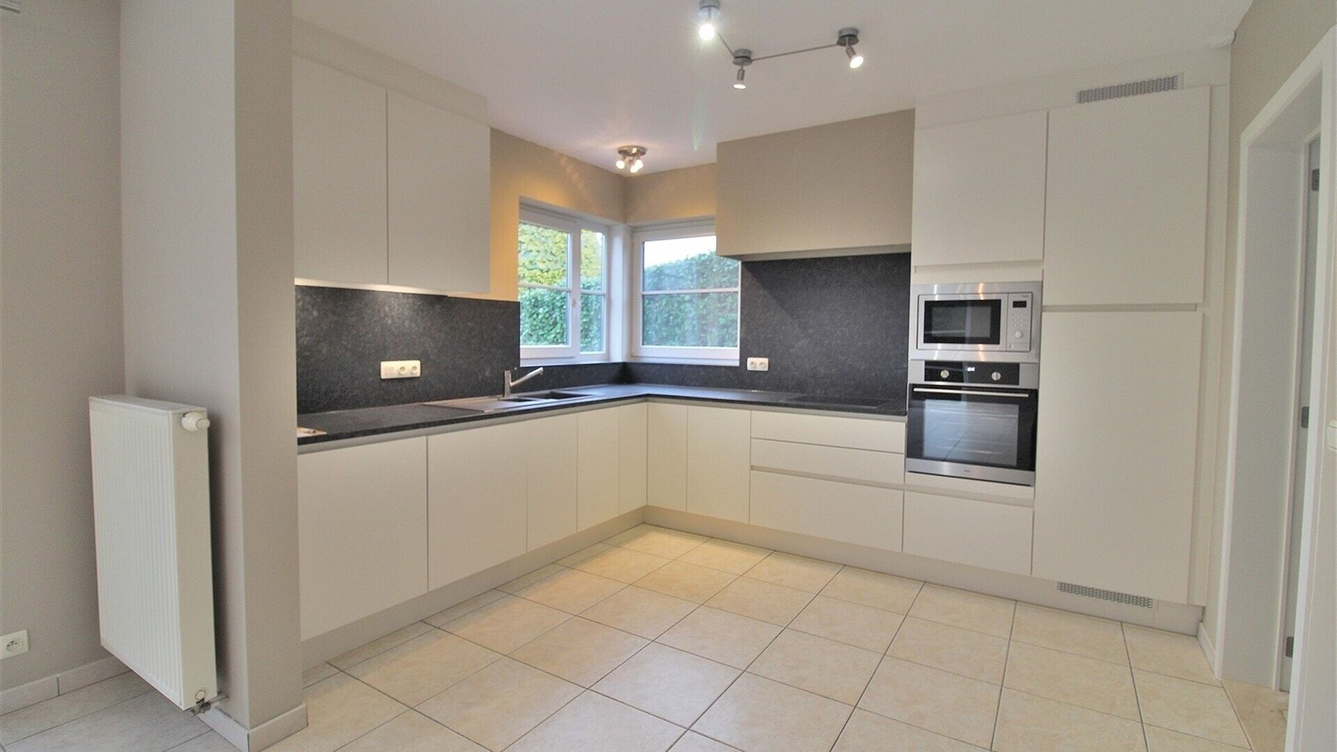 Villa for rent in Everberg