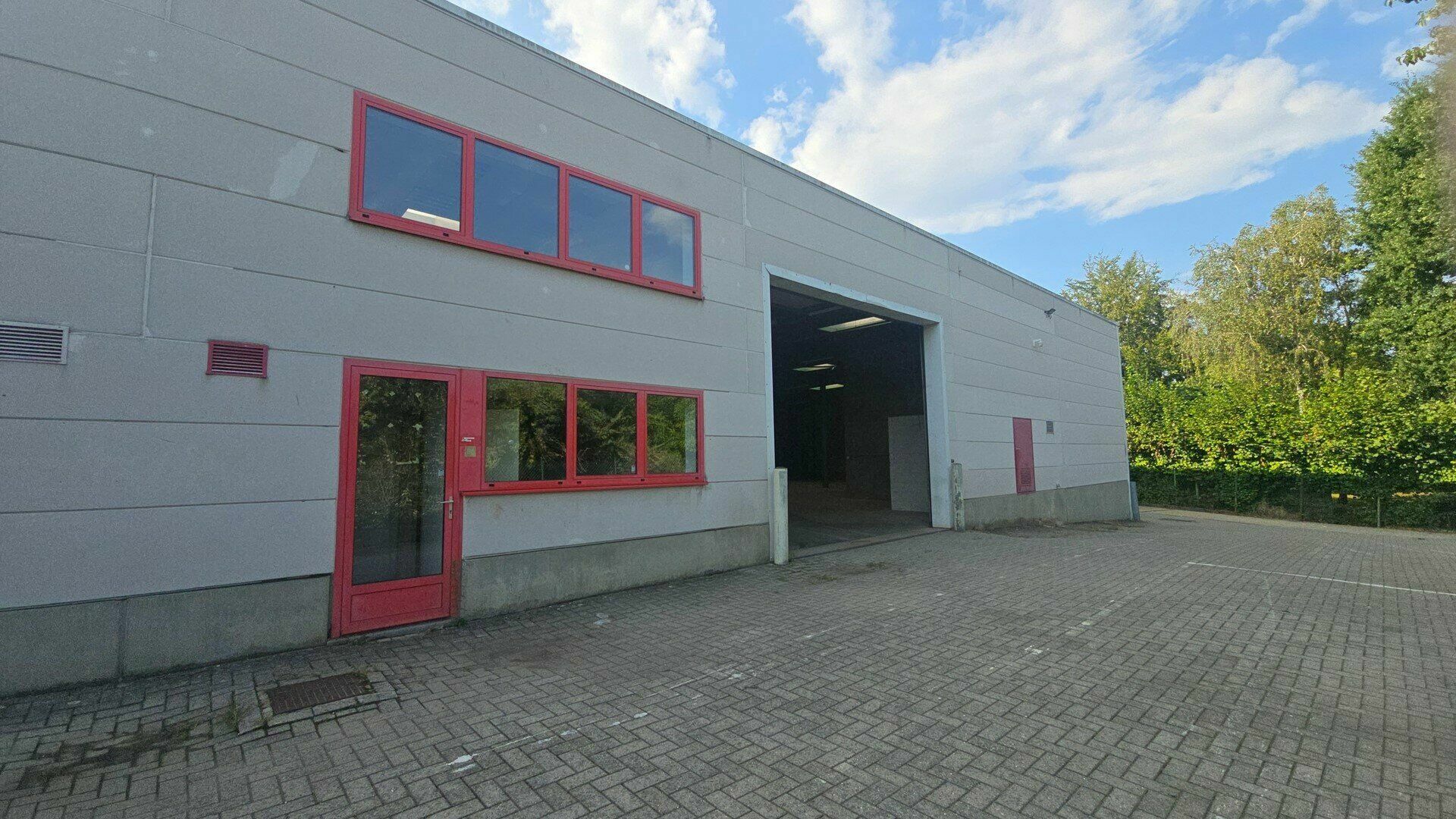 Warehouse for rent in HERENT