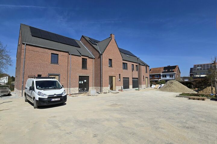  for rent in STERREBEEK