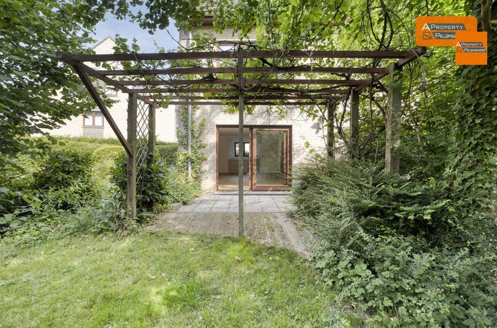 Gelijkvloers te koop in SINT-STEVENS-WOLUWE