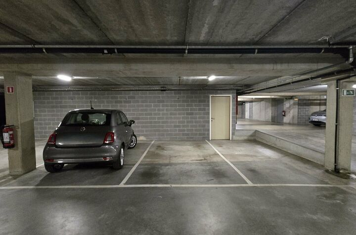 Parking - Binnenstaanplaats &agrave; louer &agrave; LEUVEN
